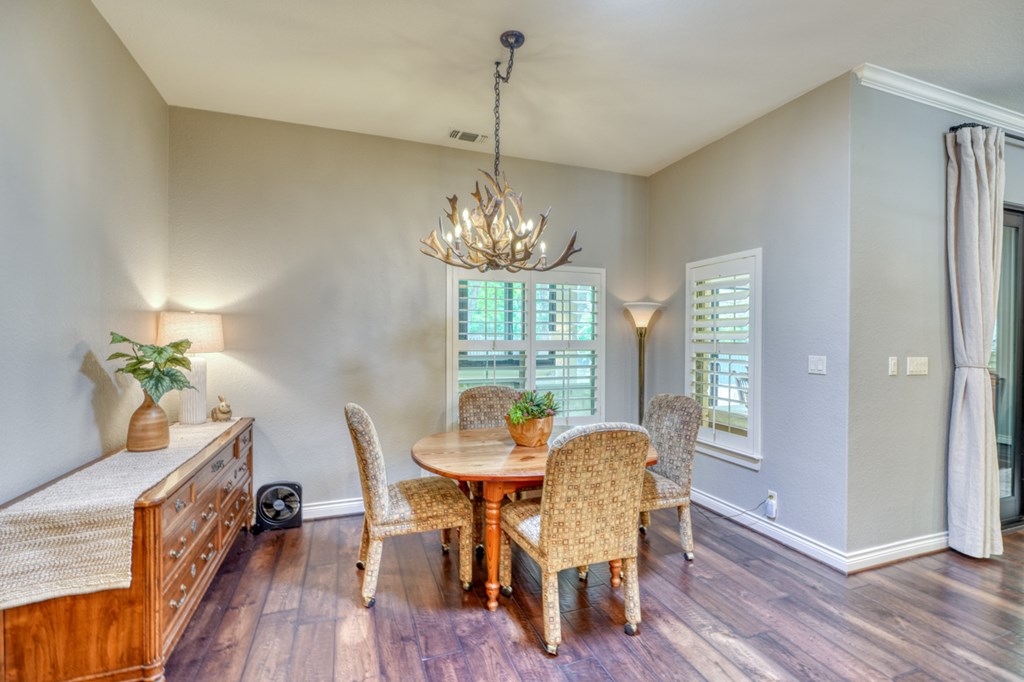 2157 Stone Oak