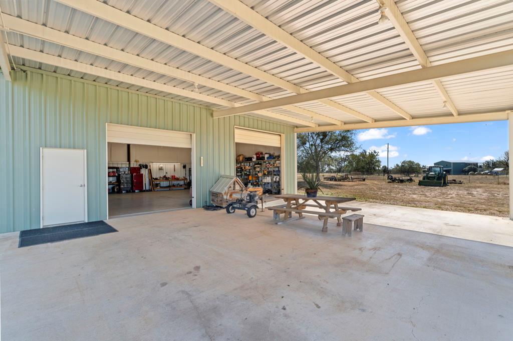 647 Funf Kinder Rd