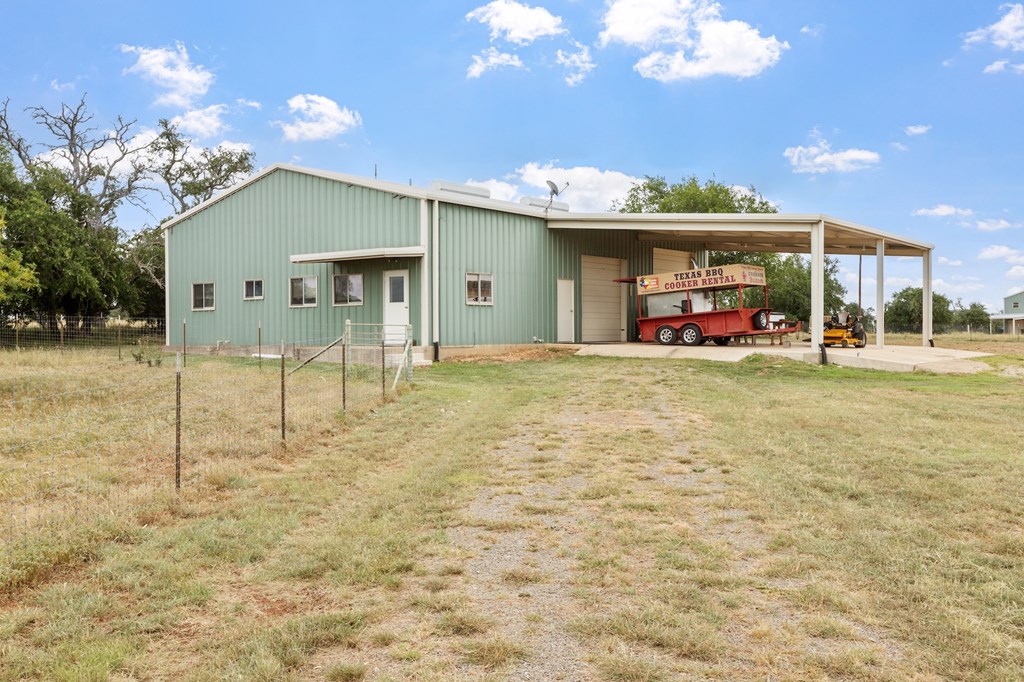 647 Funf Kinder Rd