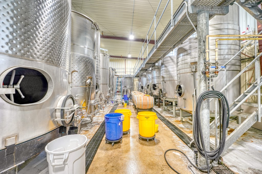 2916 Upper Albert Rd