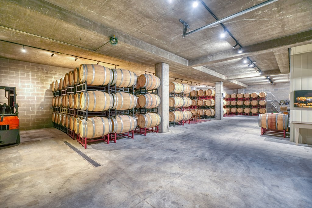 2916 Upper Albert Rd