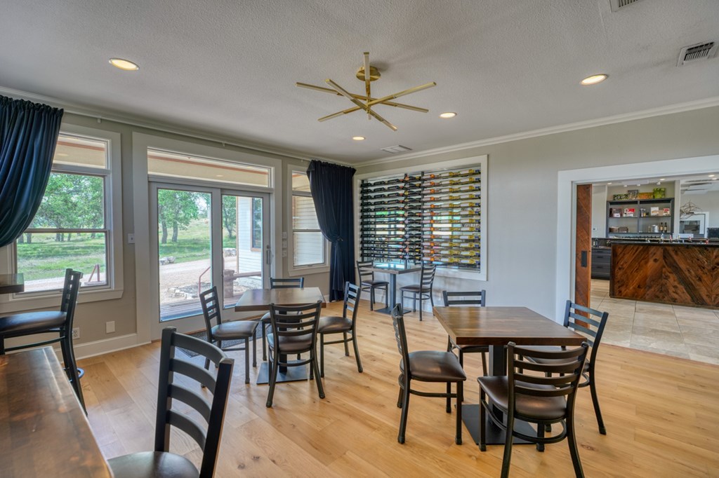 2916 Upper Albert Rd