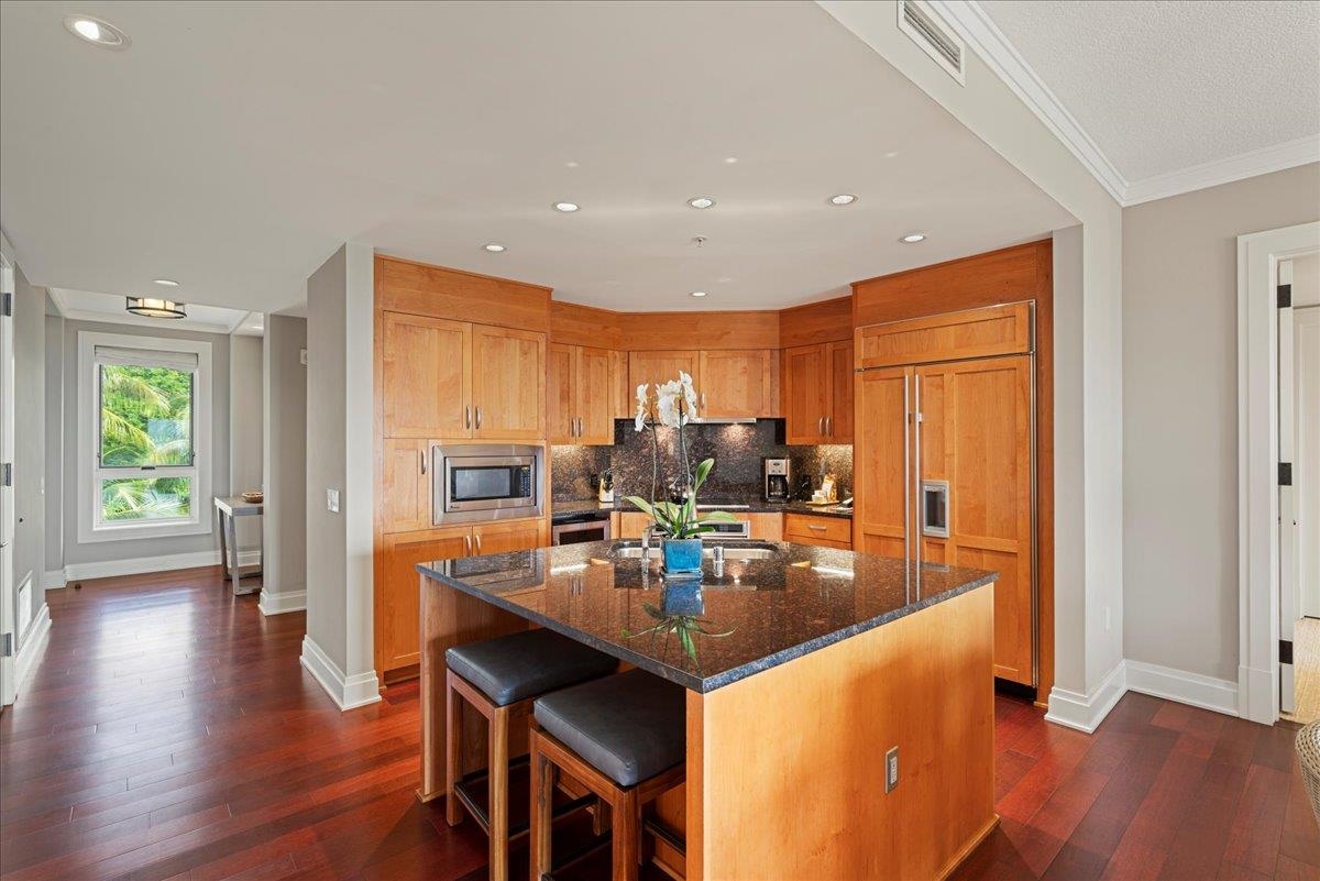 1 Bay DR Unit: 3503
