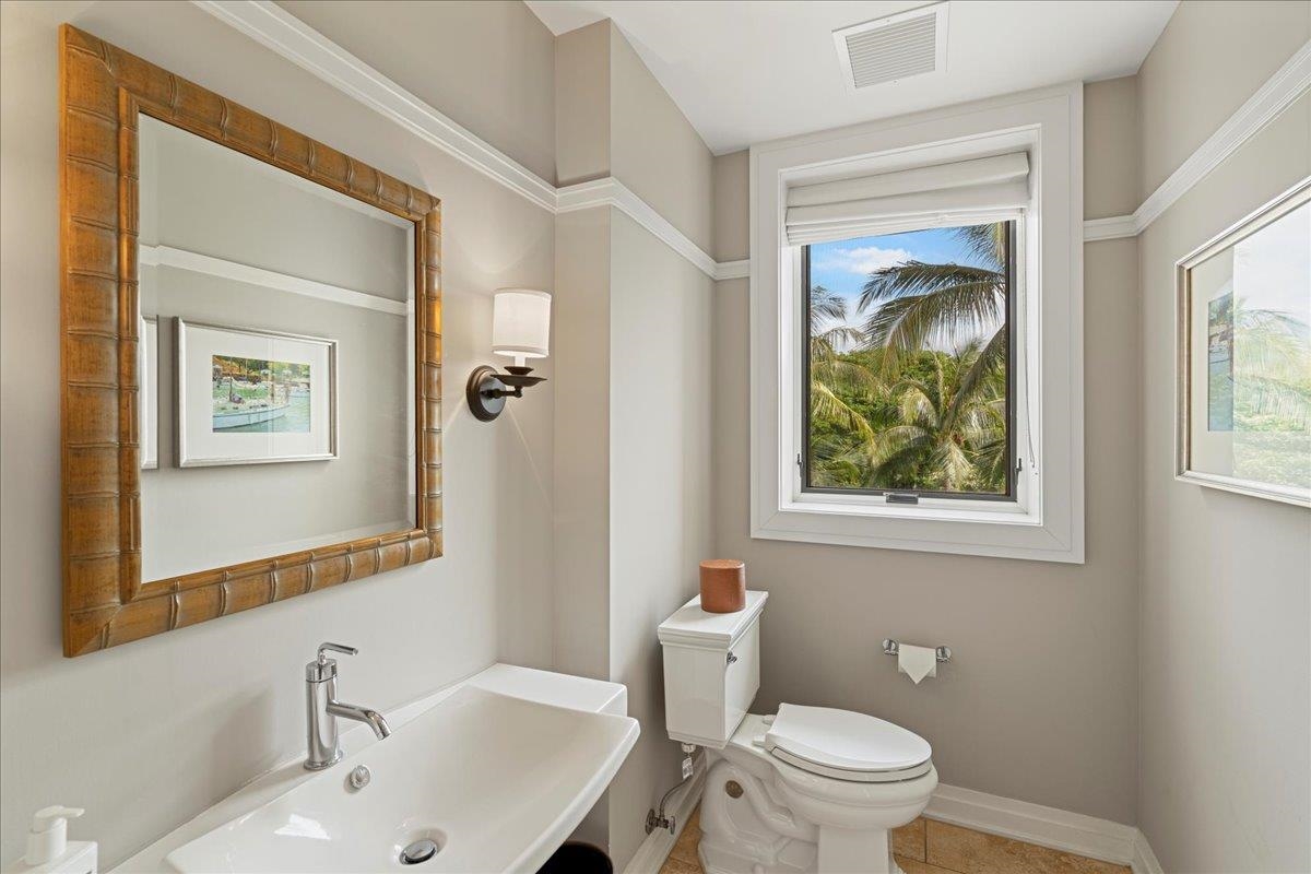 1 Bay DR Unit: 3503