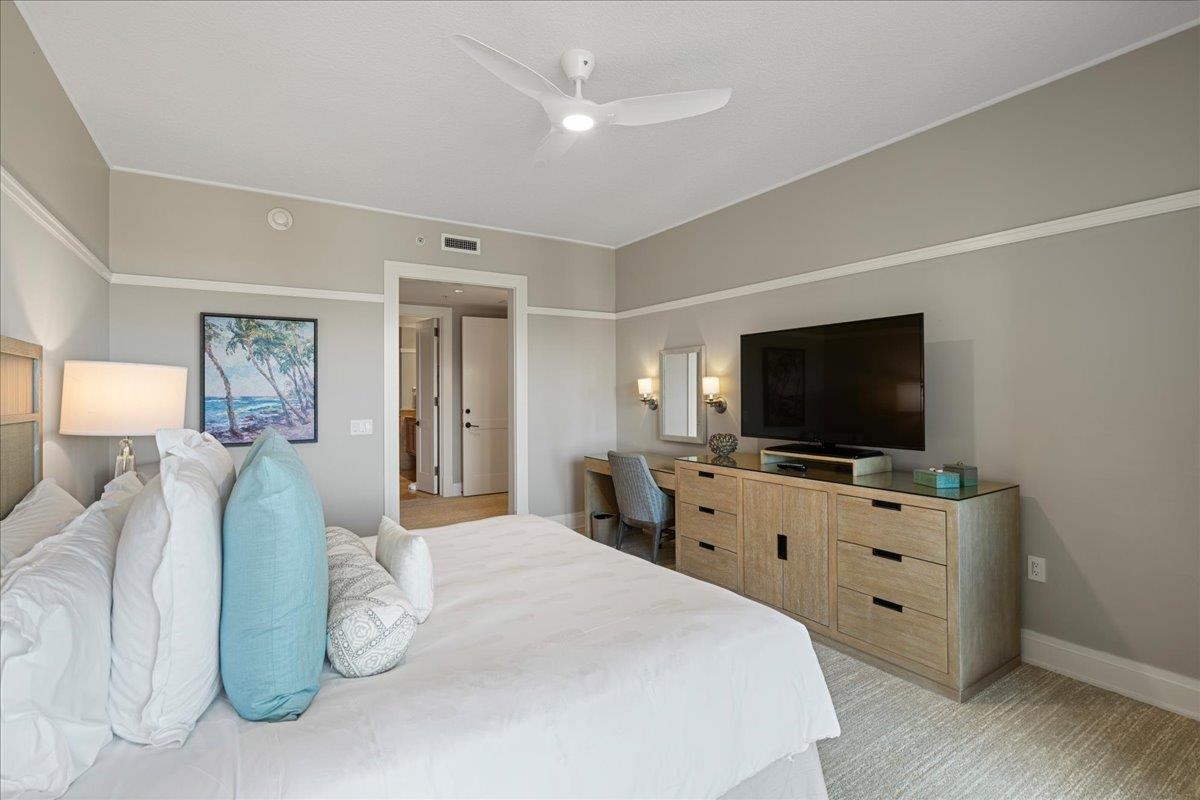 1 Bay DR Unit: 3503