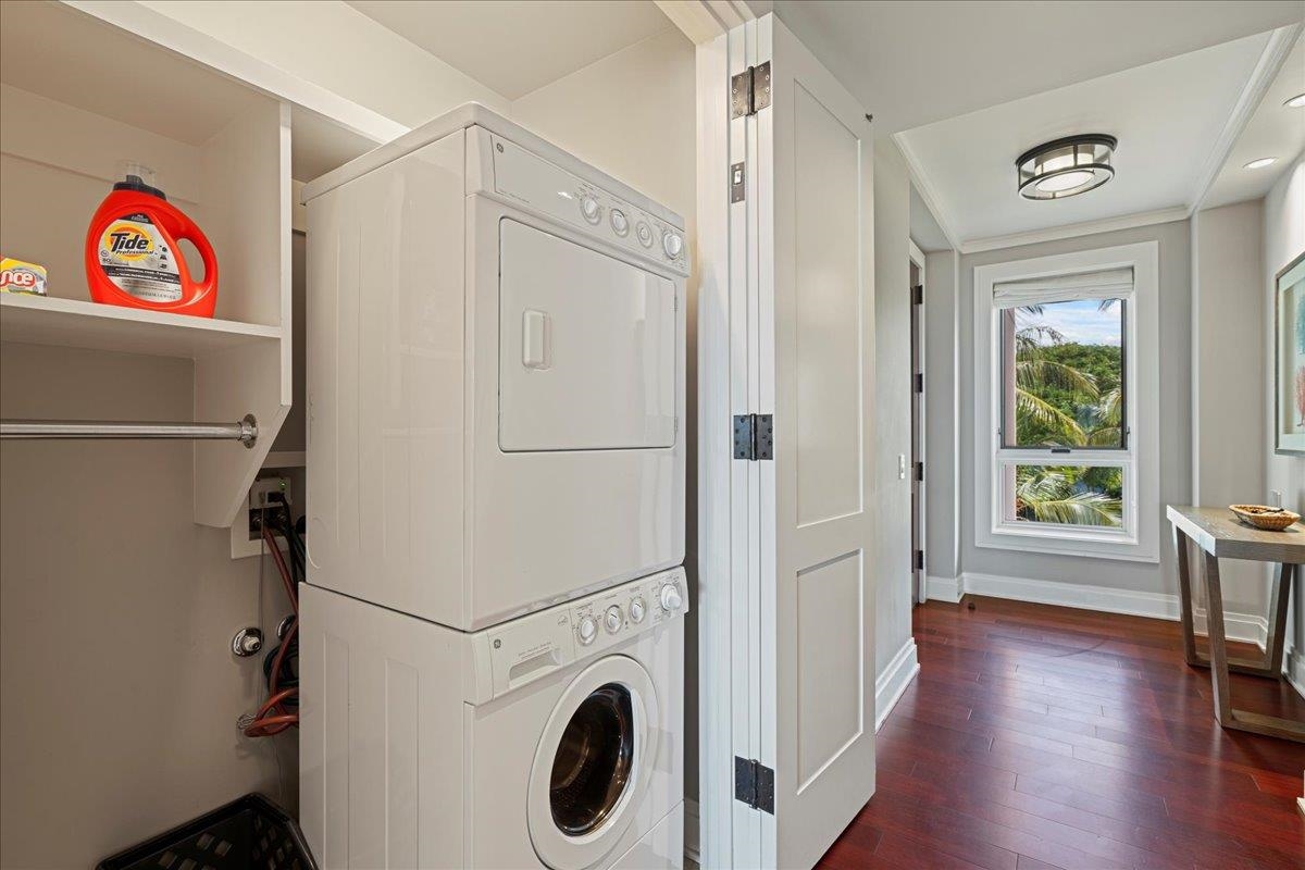 1 Bay DR Unit: 3503