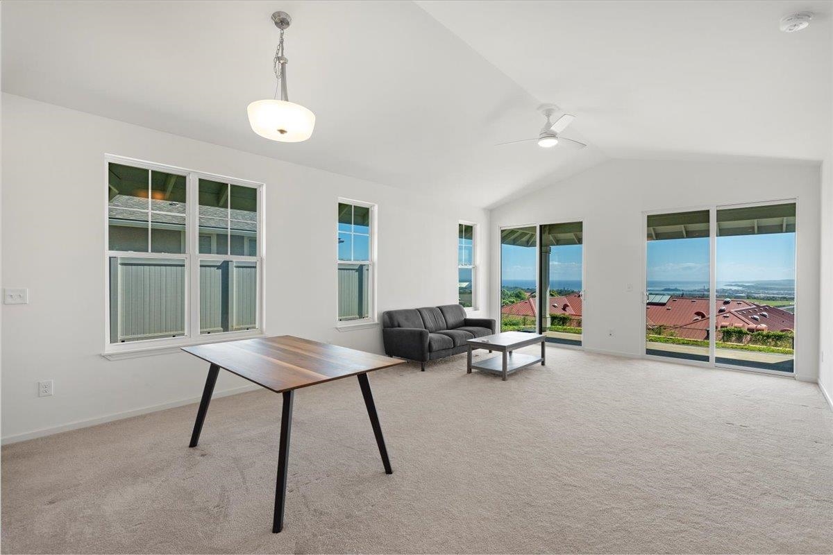 281 Pua Kalaunu Loop