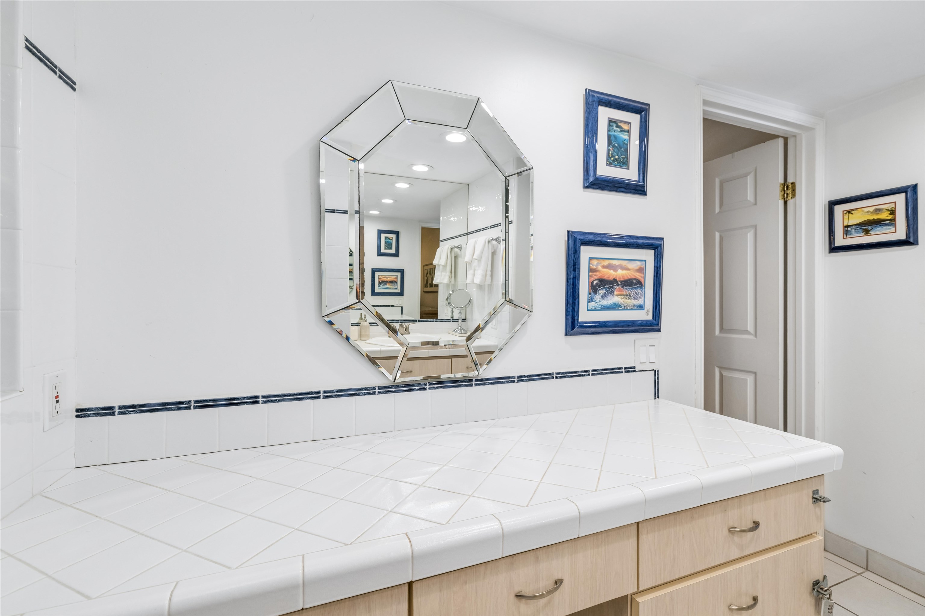4327 Lower Honoapiilani Rd Unit: 705B