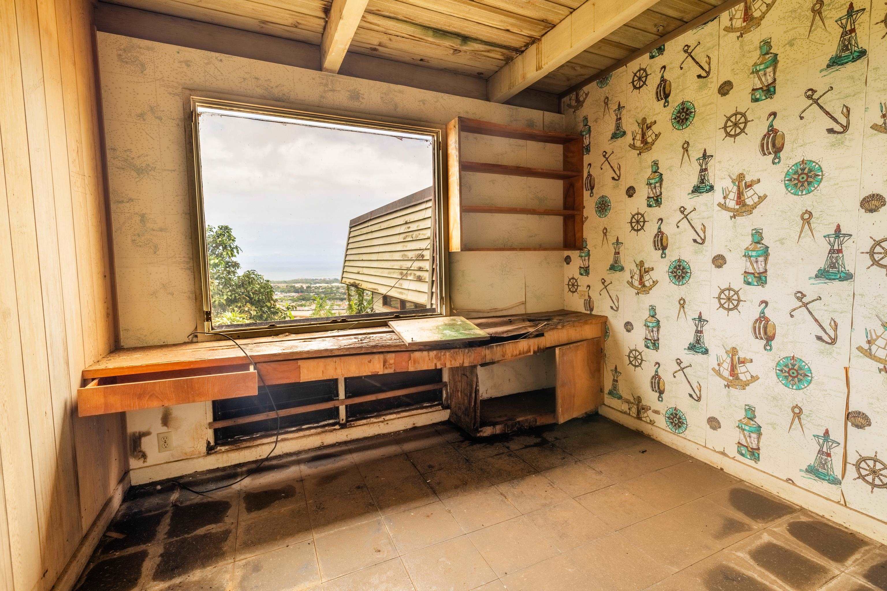 401 Palani Pl