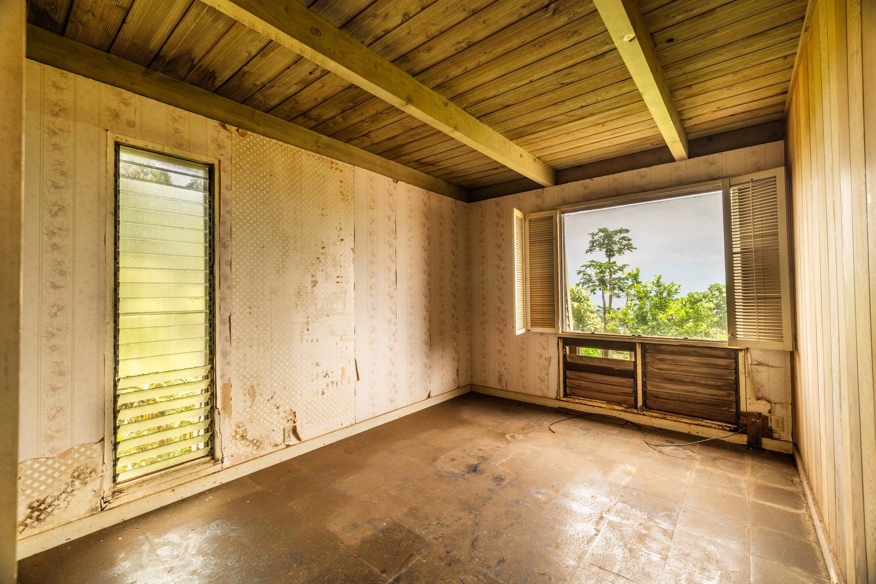 401 Palani Pl