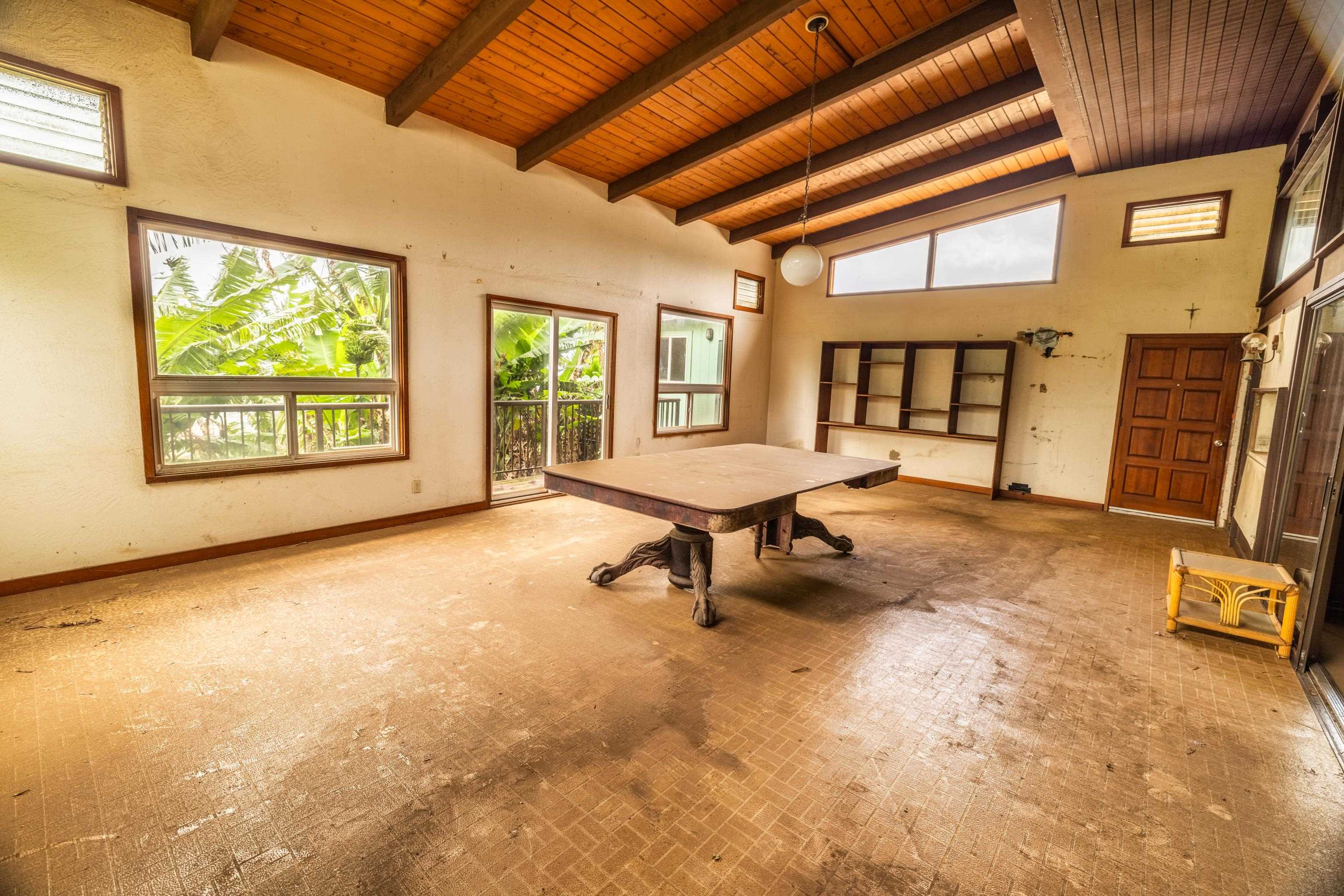 401 Palani Pl