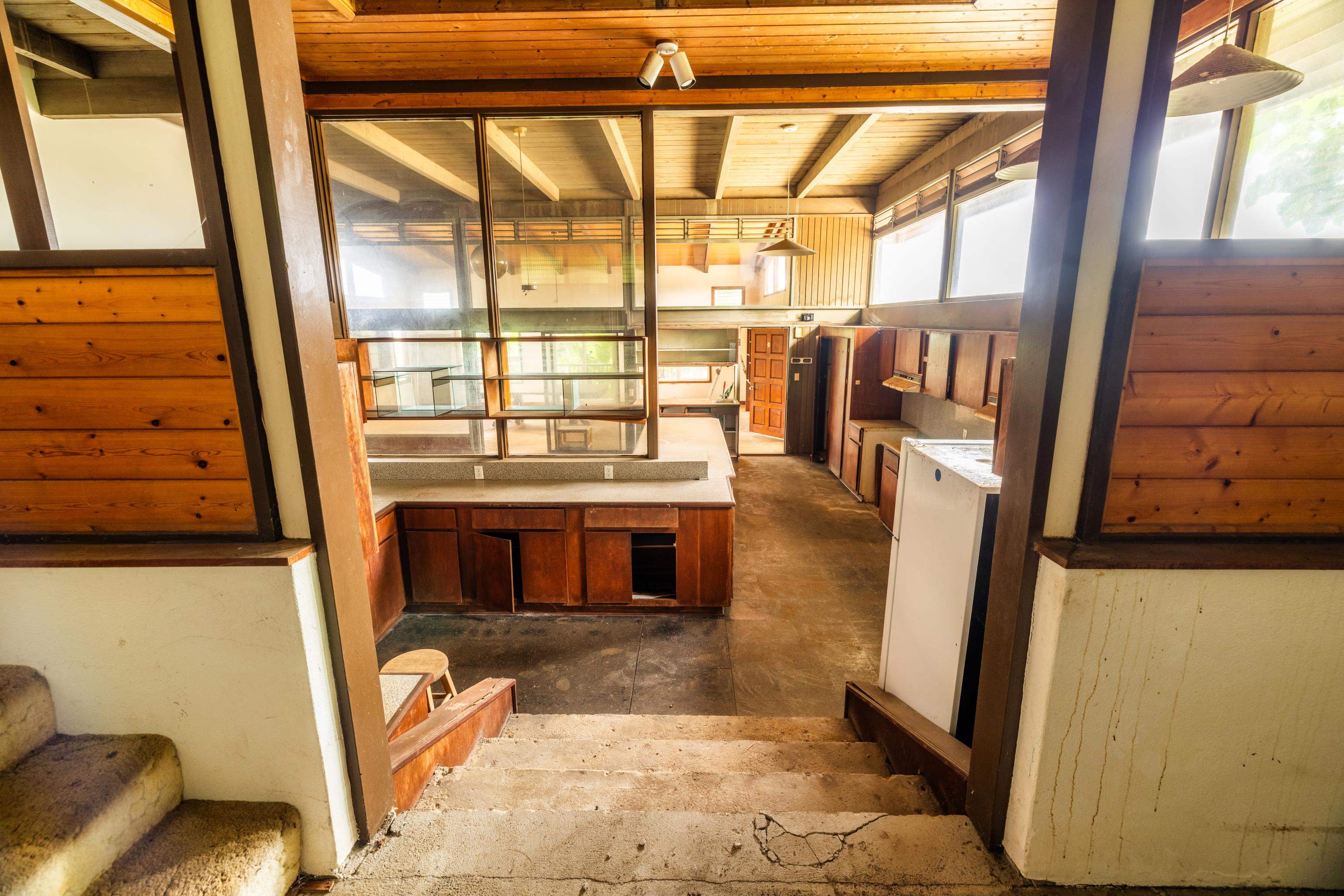 401 Palani Pl