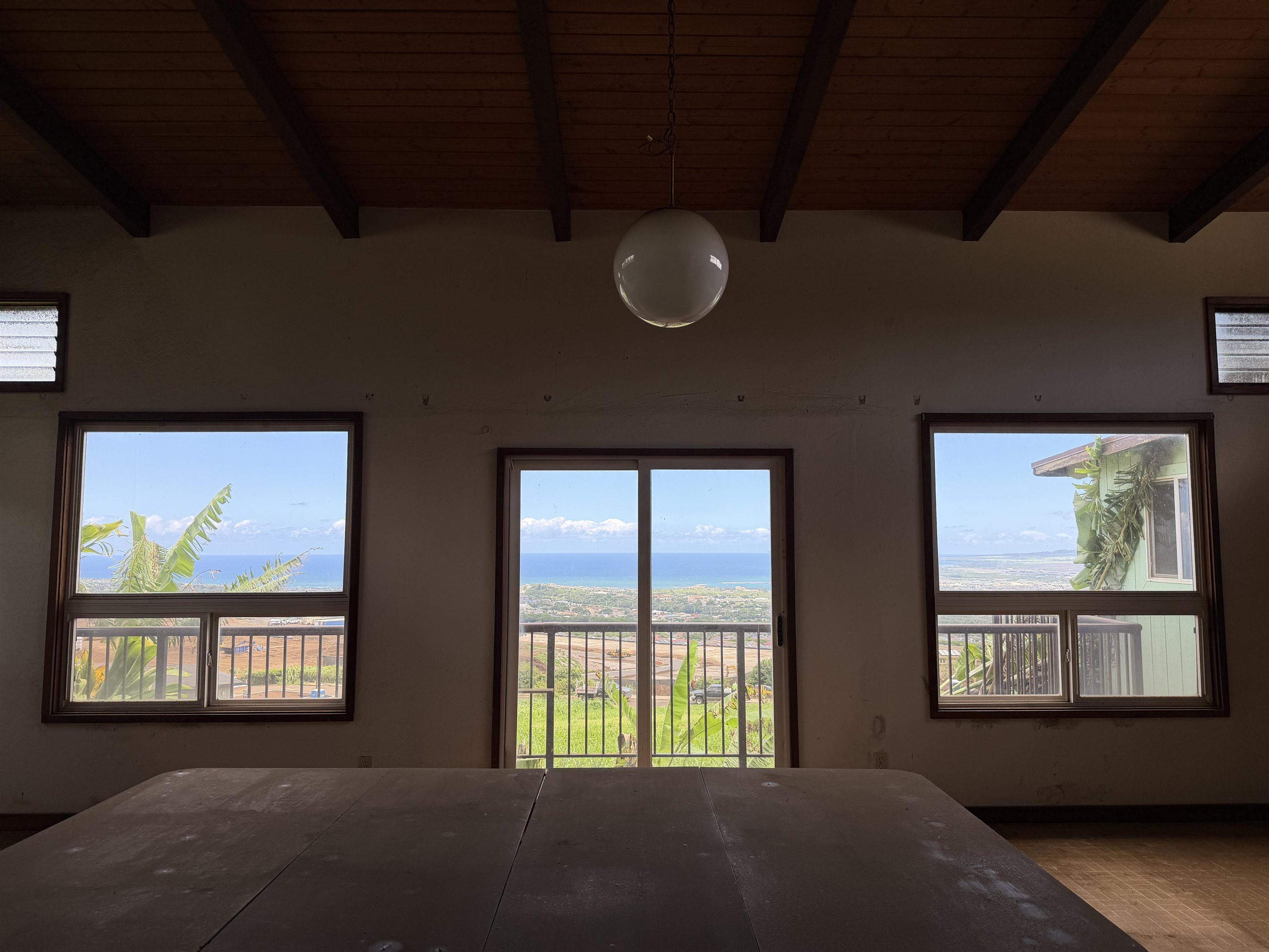 401 Palani Pl