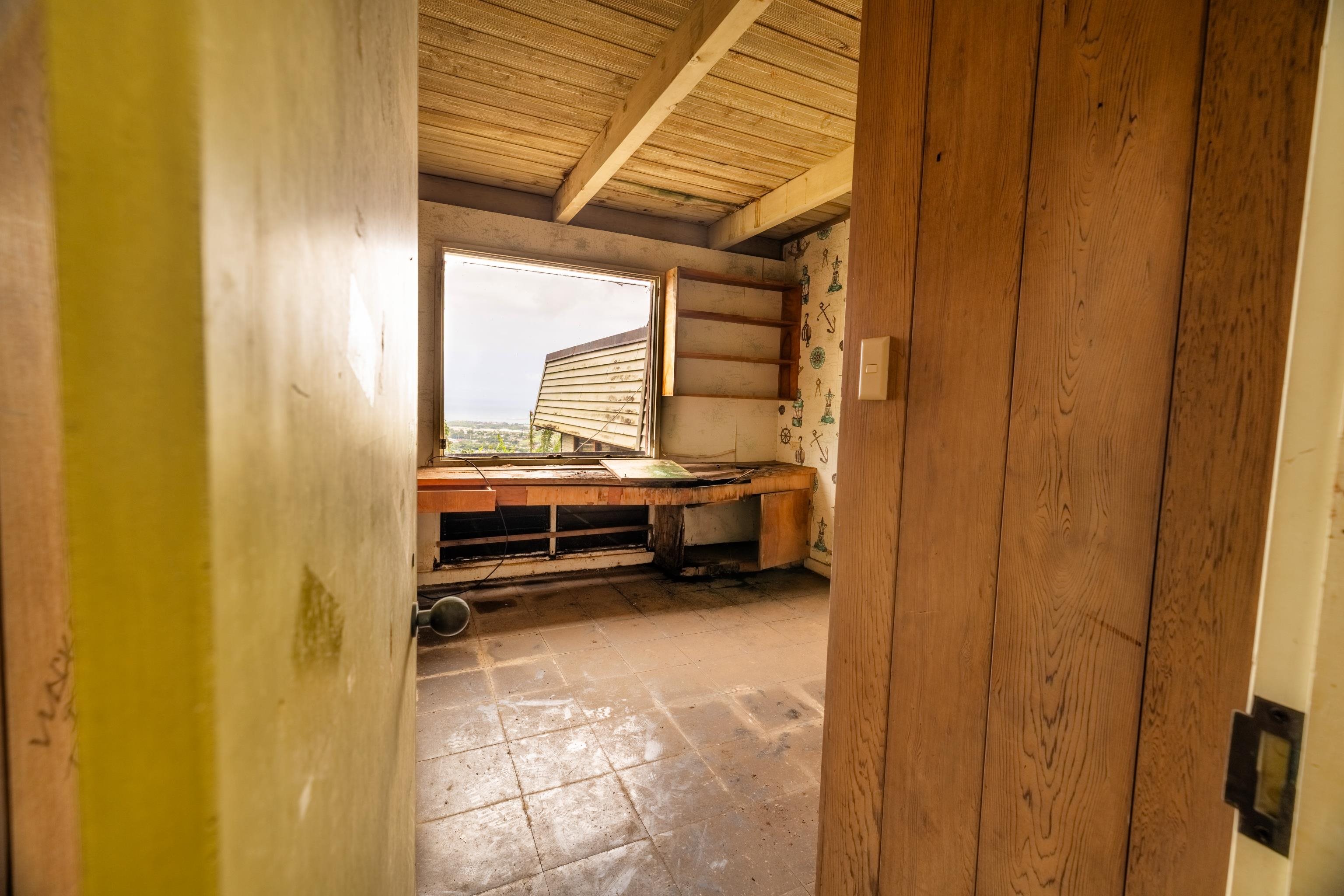 401 Palani Pl
