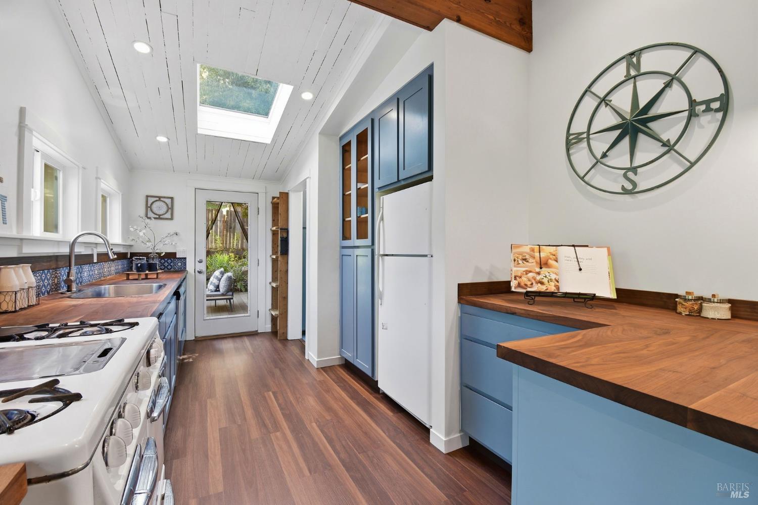 47 Montgomery Street