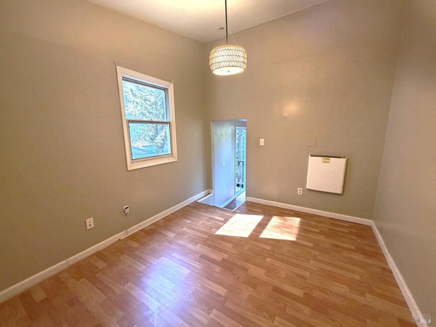 37 Grand View Avenue