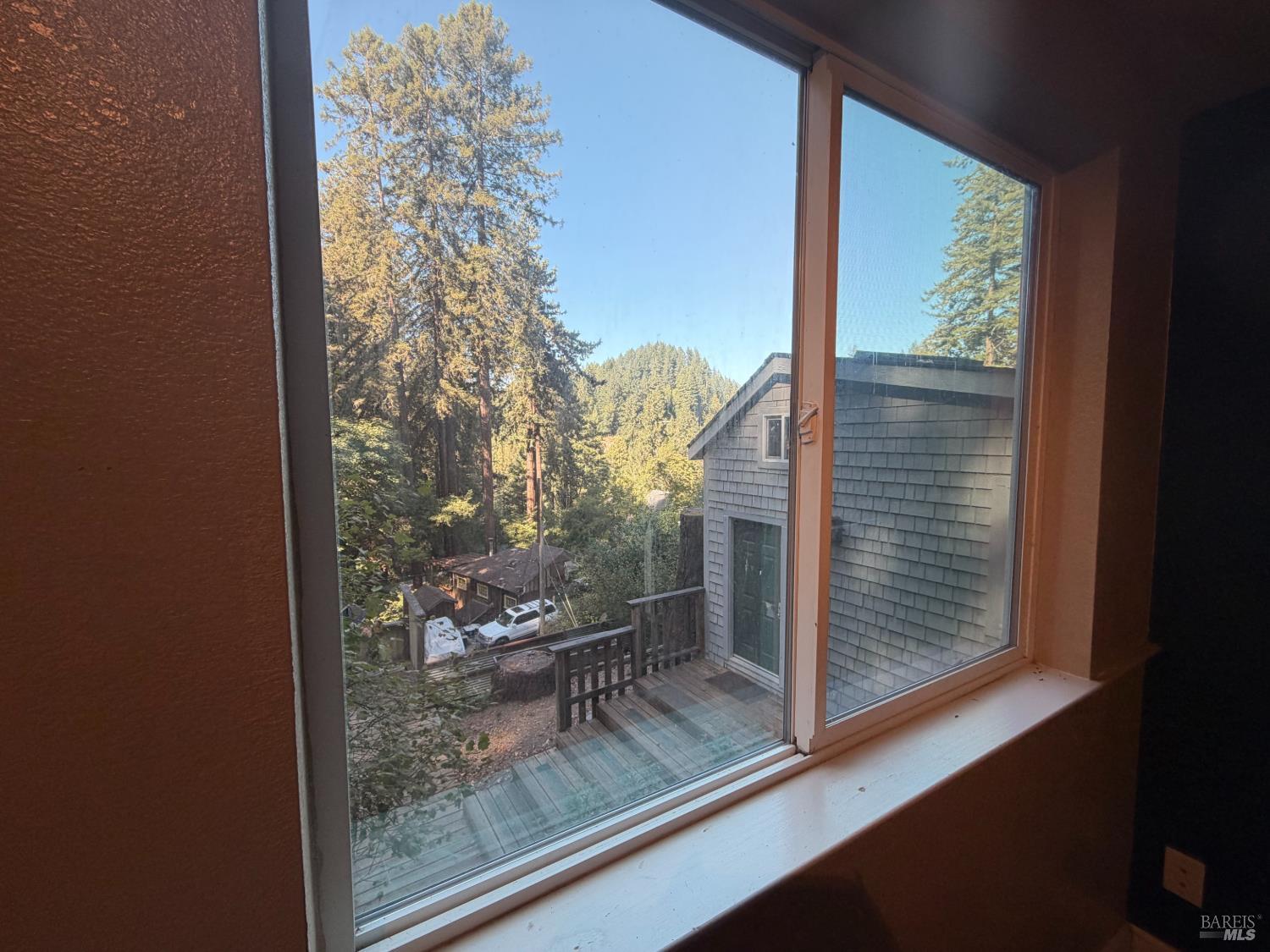 37 Grand View Avenue
