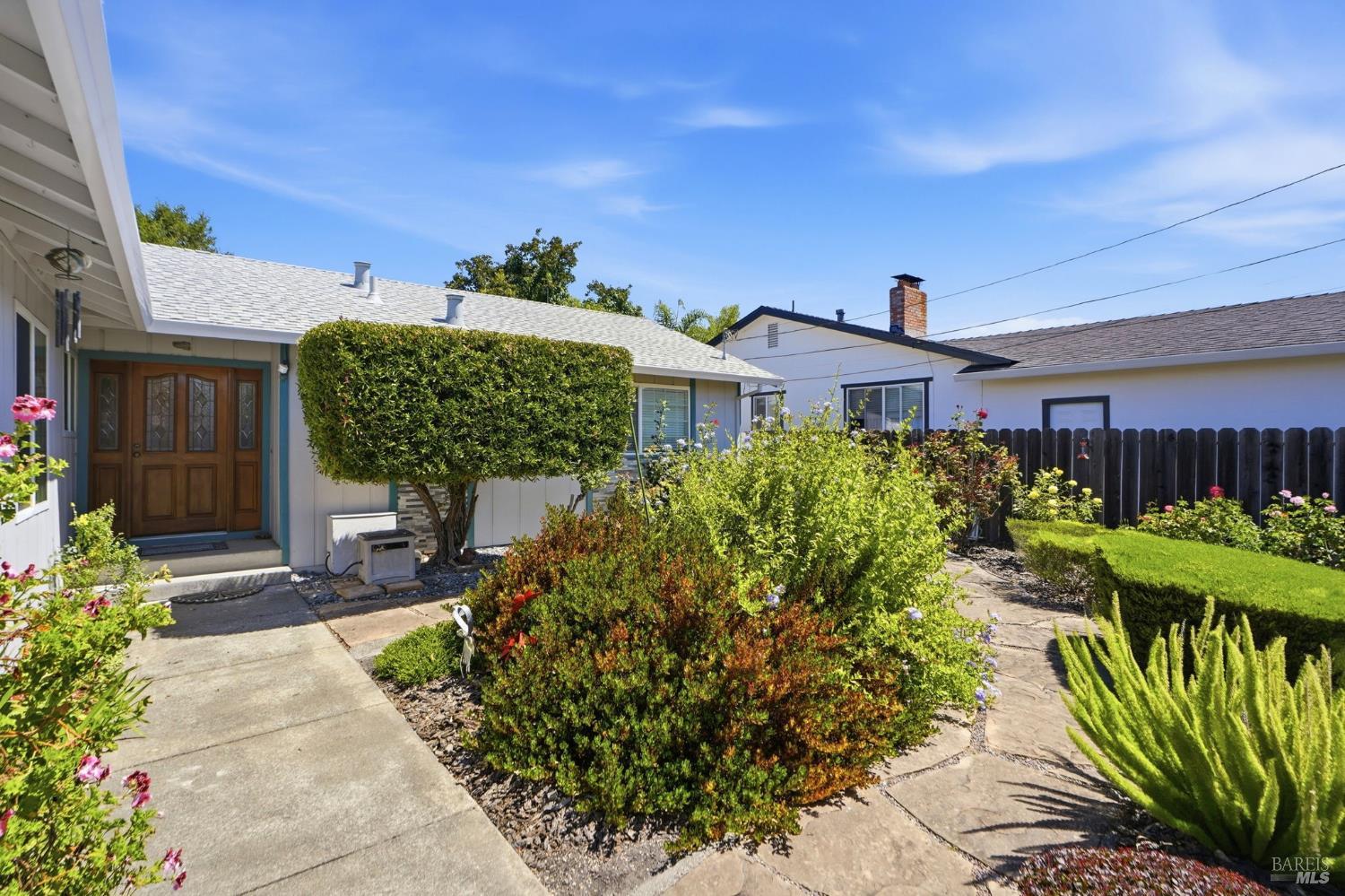 525 Albert Way