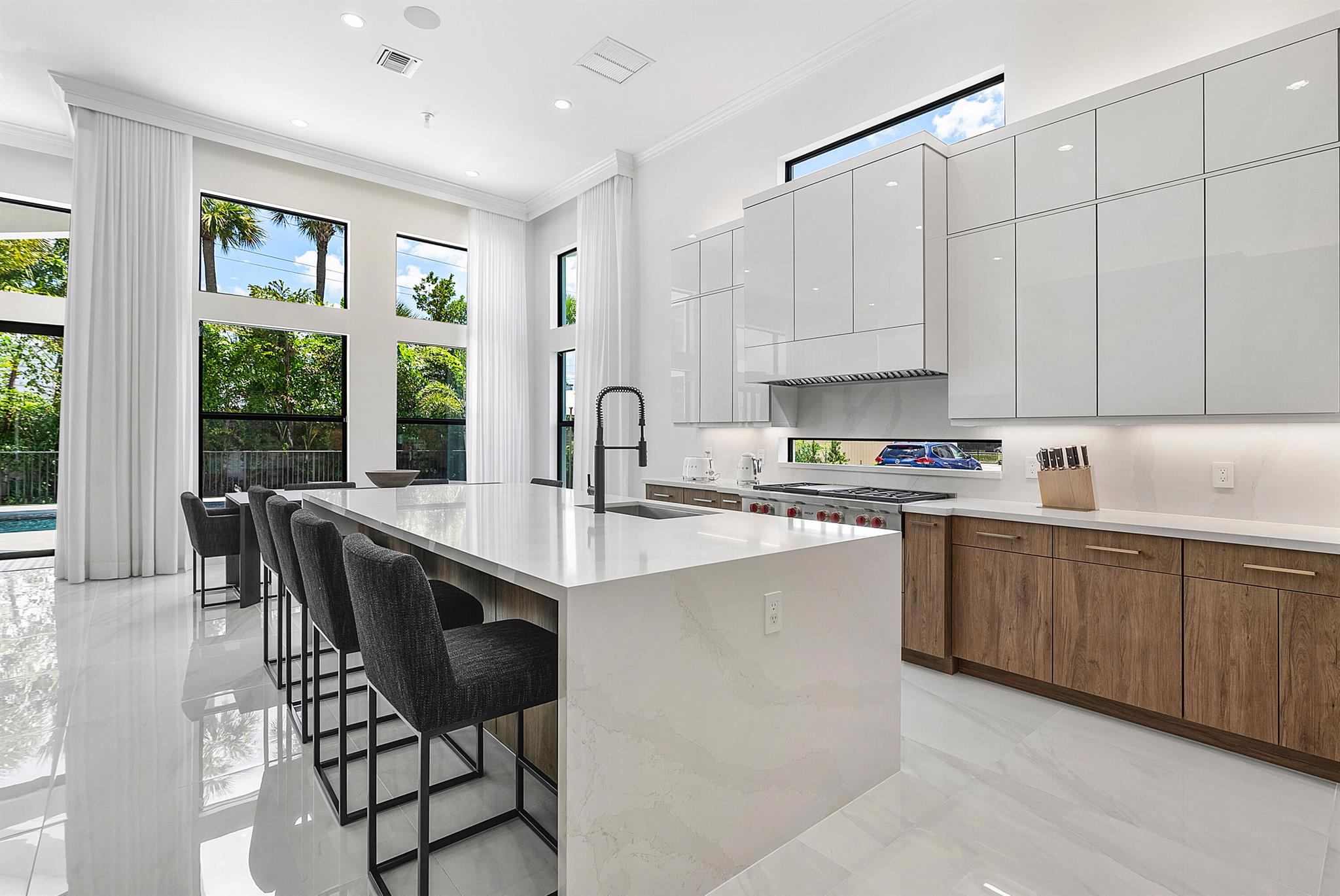 2780 NW 69th Street