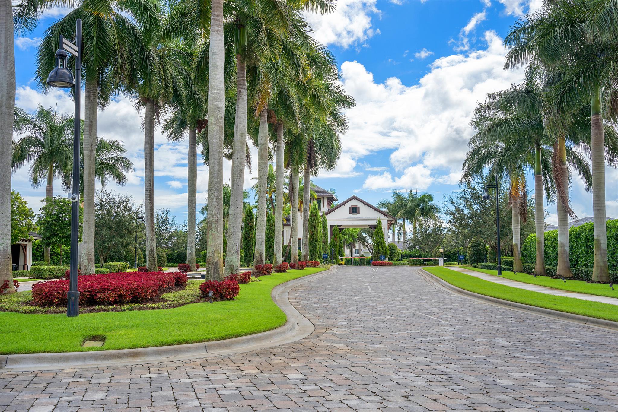 2780 NW 69th Street