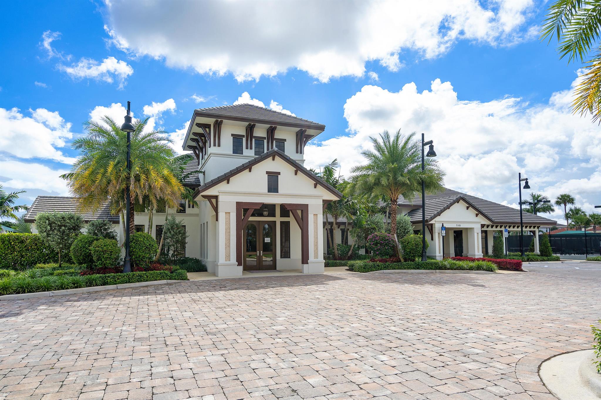 2780 NW 69th Street