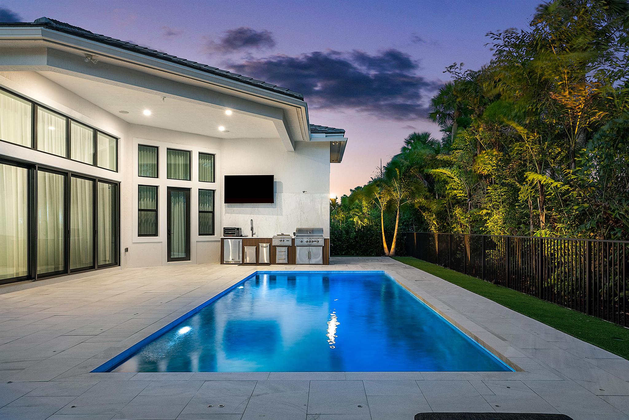 2780 NW 69th Street