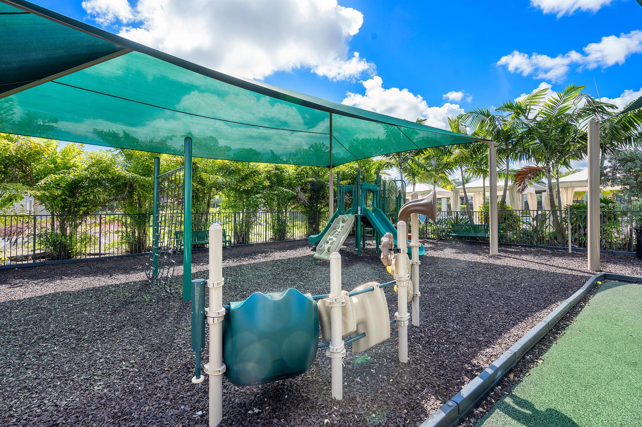2780 NW 69th Street