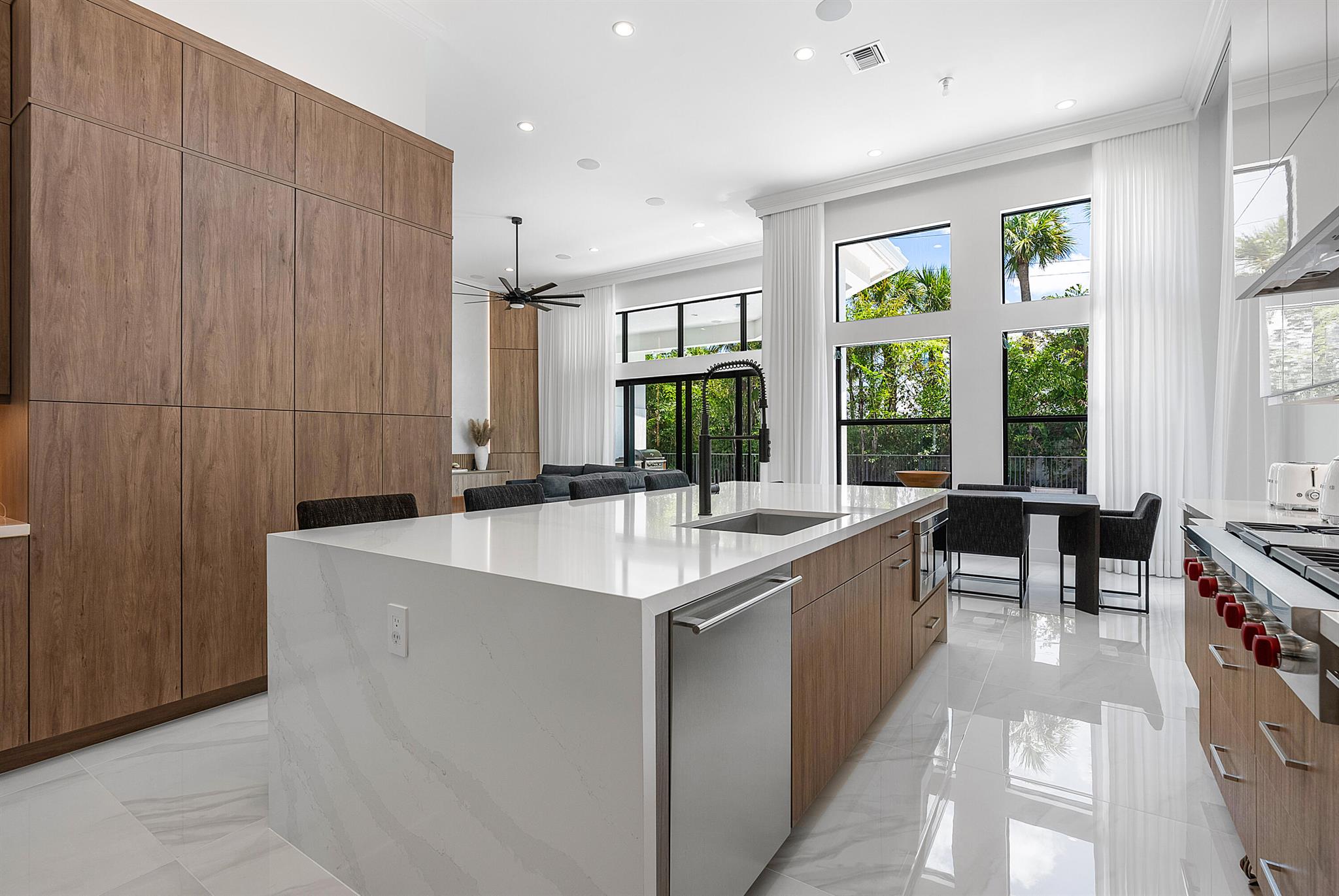 2780 NW 69th Street
