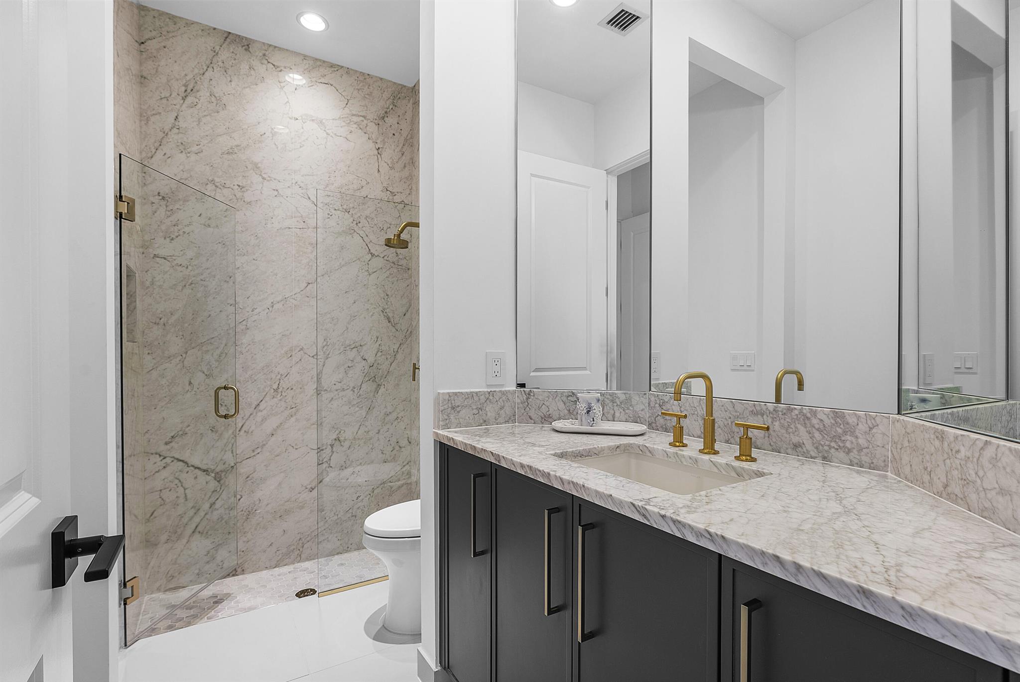 2780 NW 69th Street