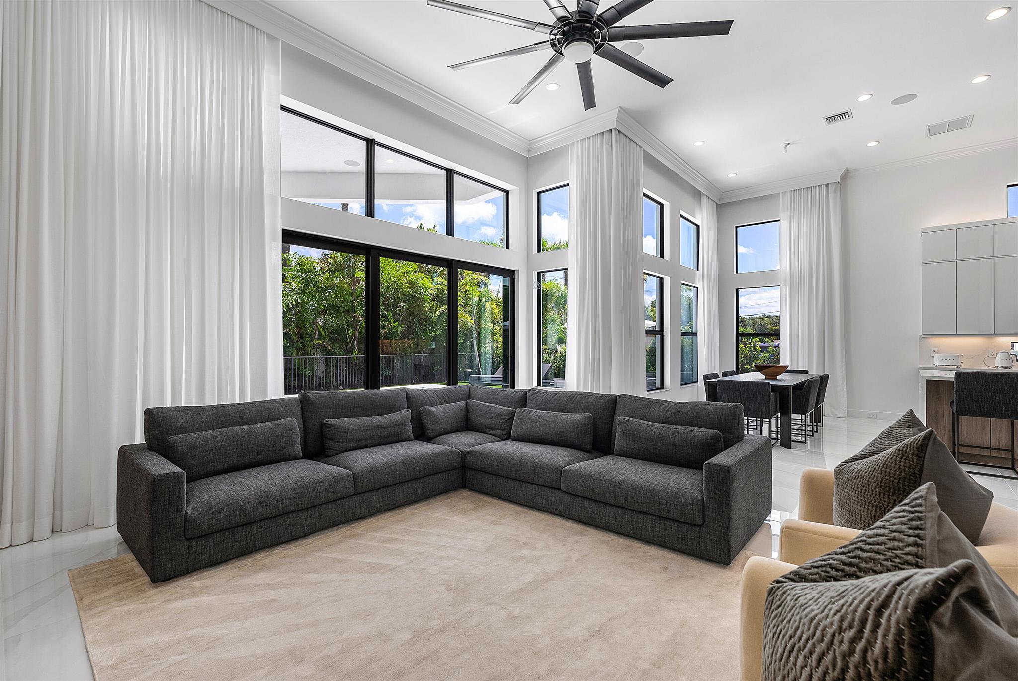 2780 NW 69th Street