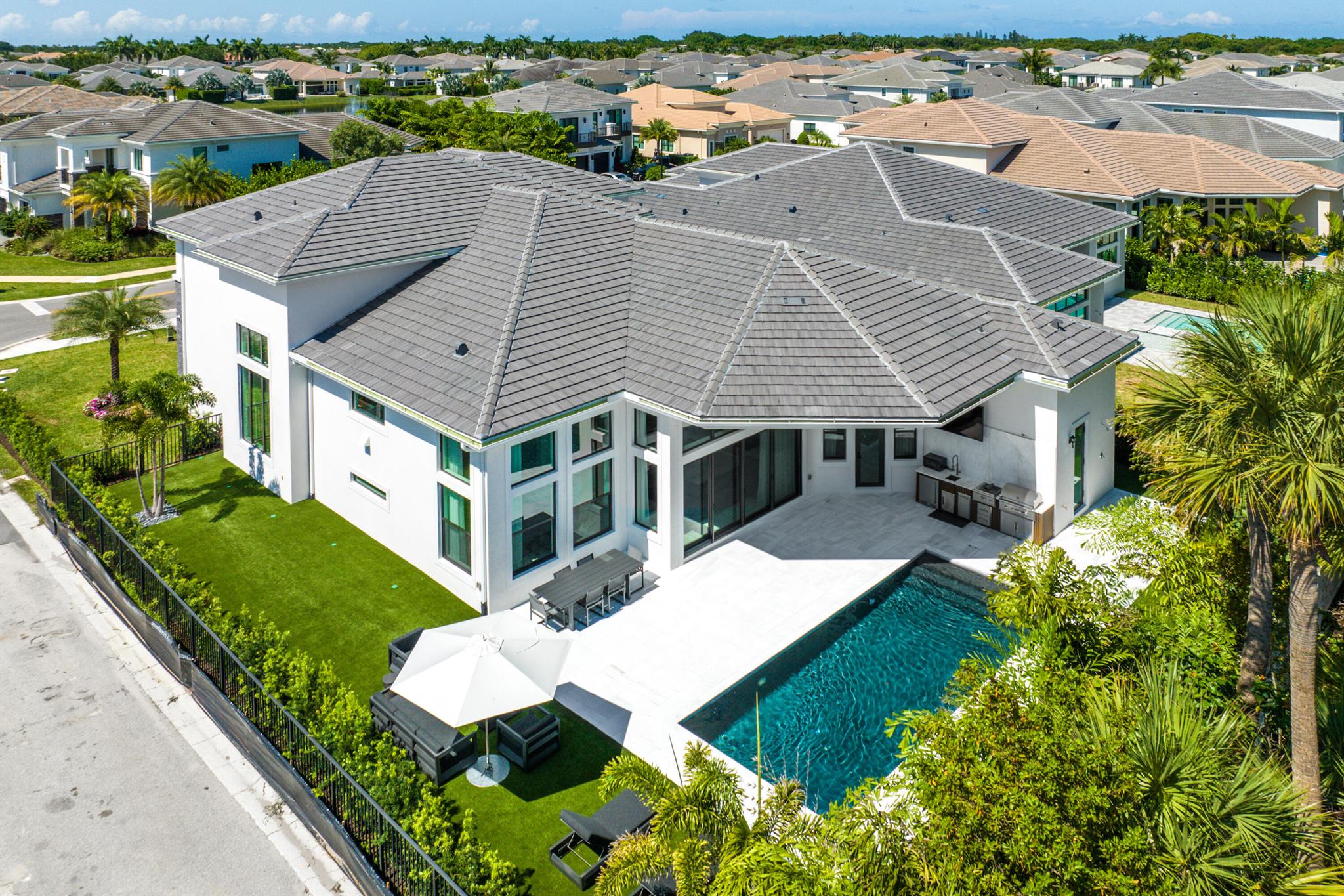2780 NW 69th Street