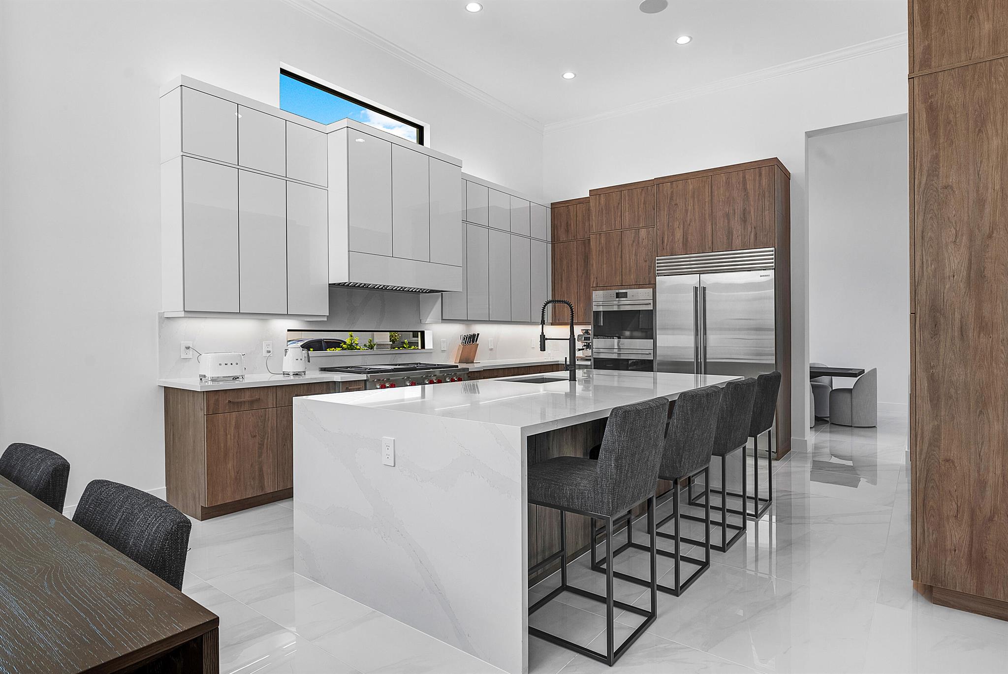 2780 NW 69th Street