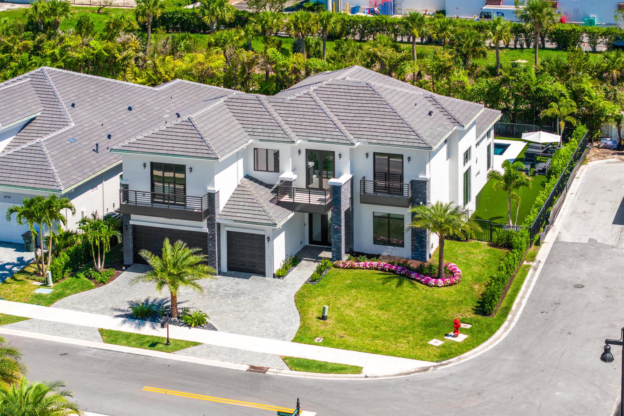 2780 NW 69th Street