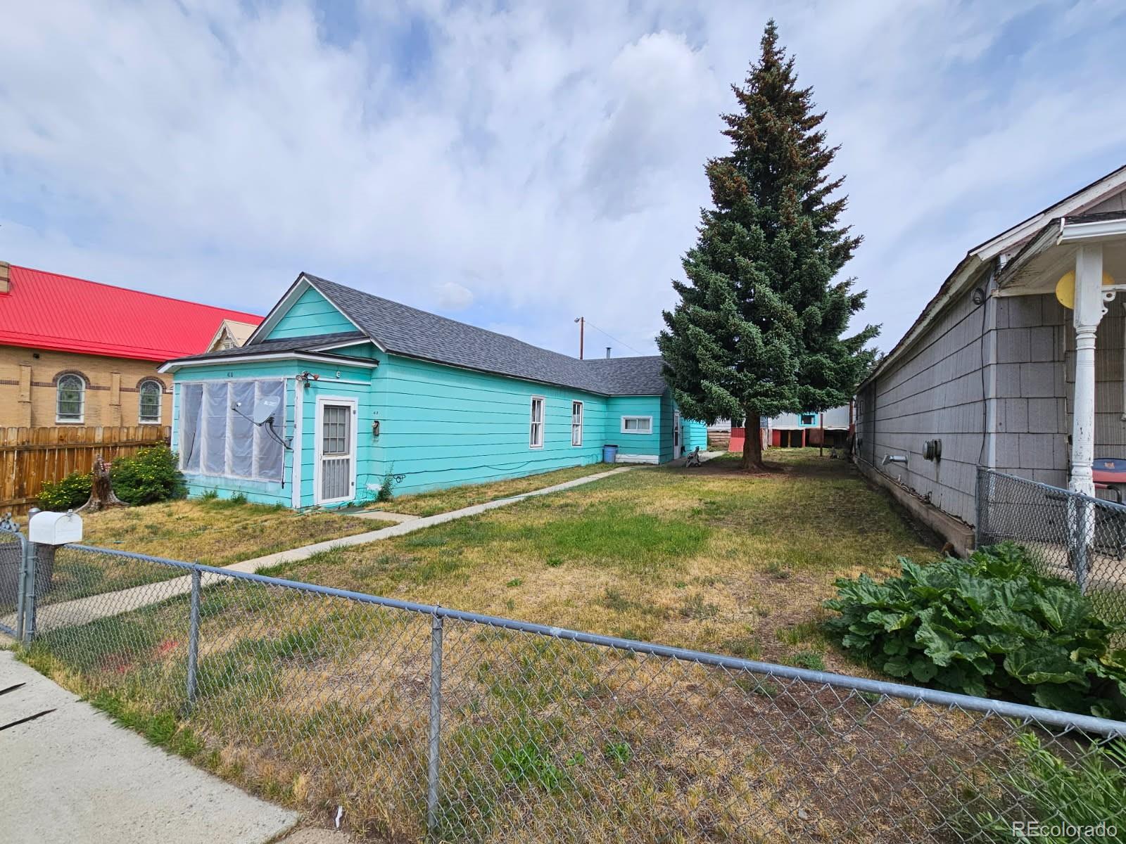 418 W 2nd Street