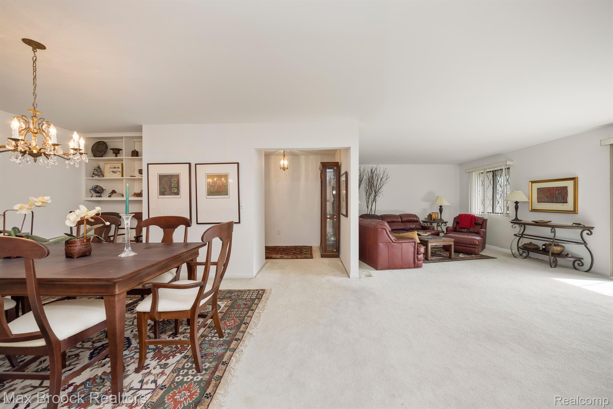 42160 WOODWARD Avenue 8