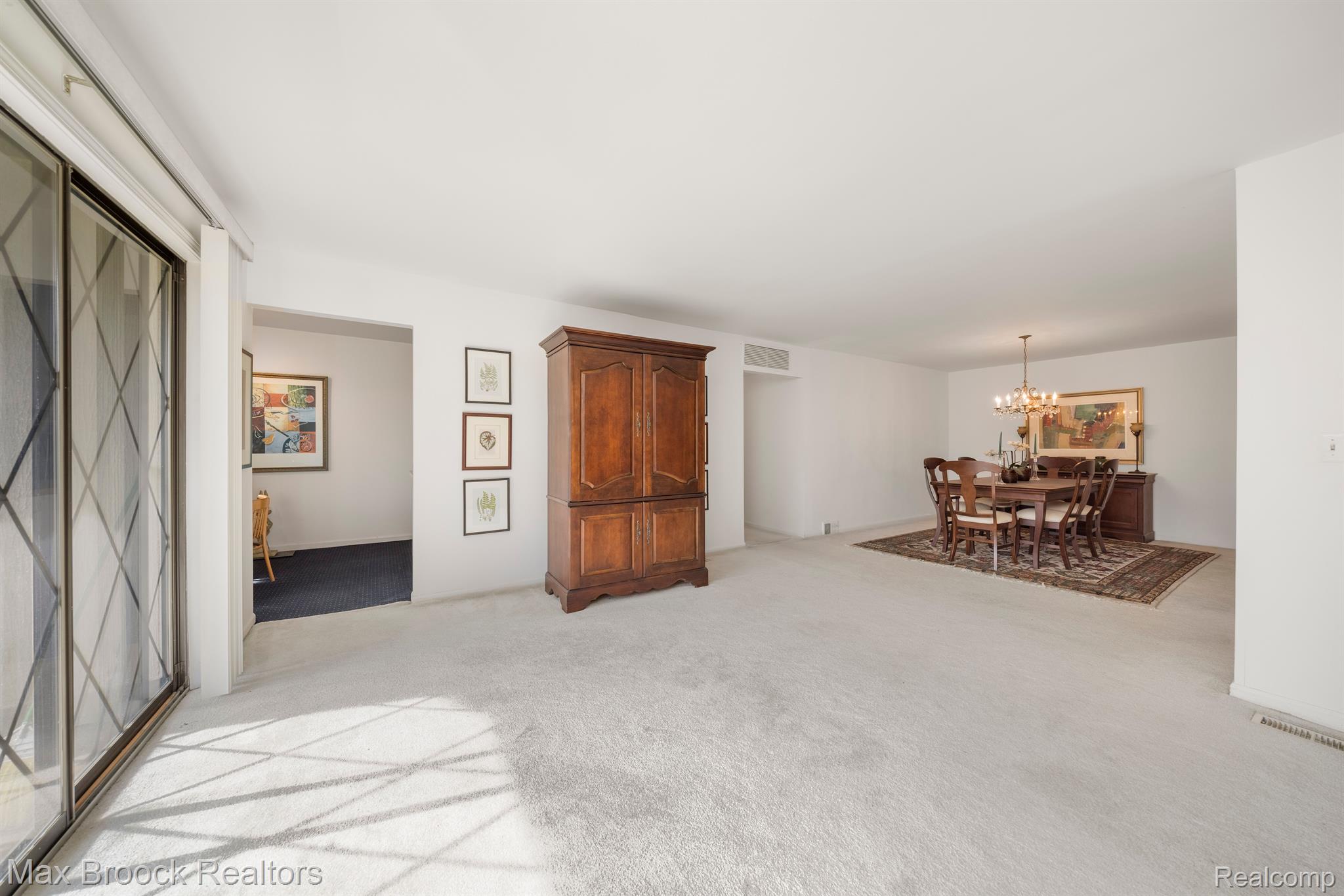 42160 WOODWARD Avenue 8