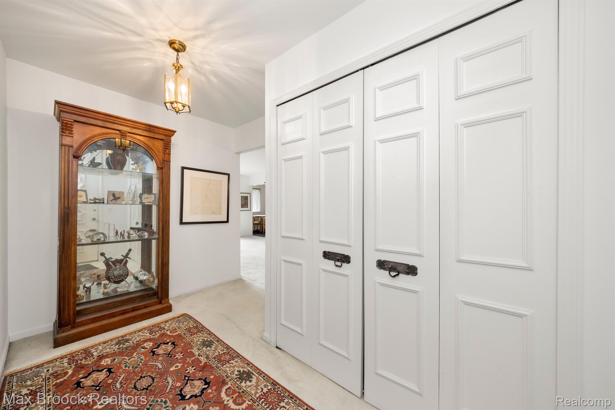 42160 WOODWARD Avenue 8