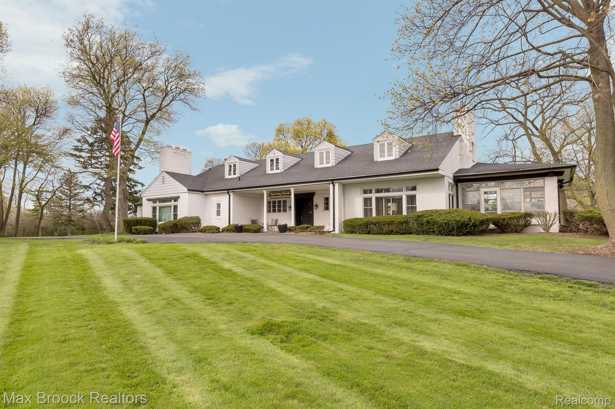 42160 WOODWARD Avenue 8