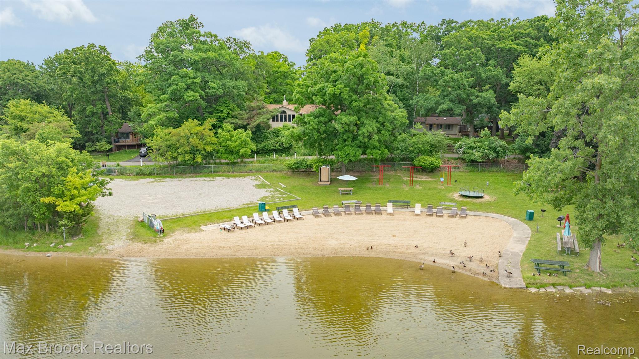 6815 BROCKHURST Boulevard