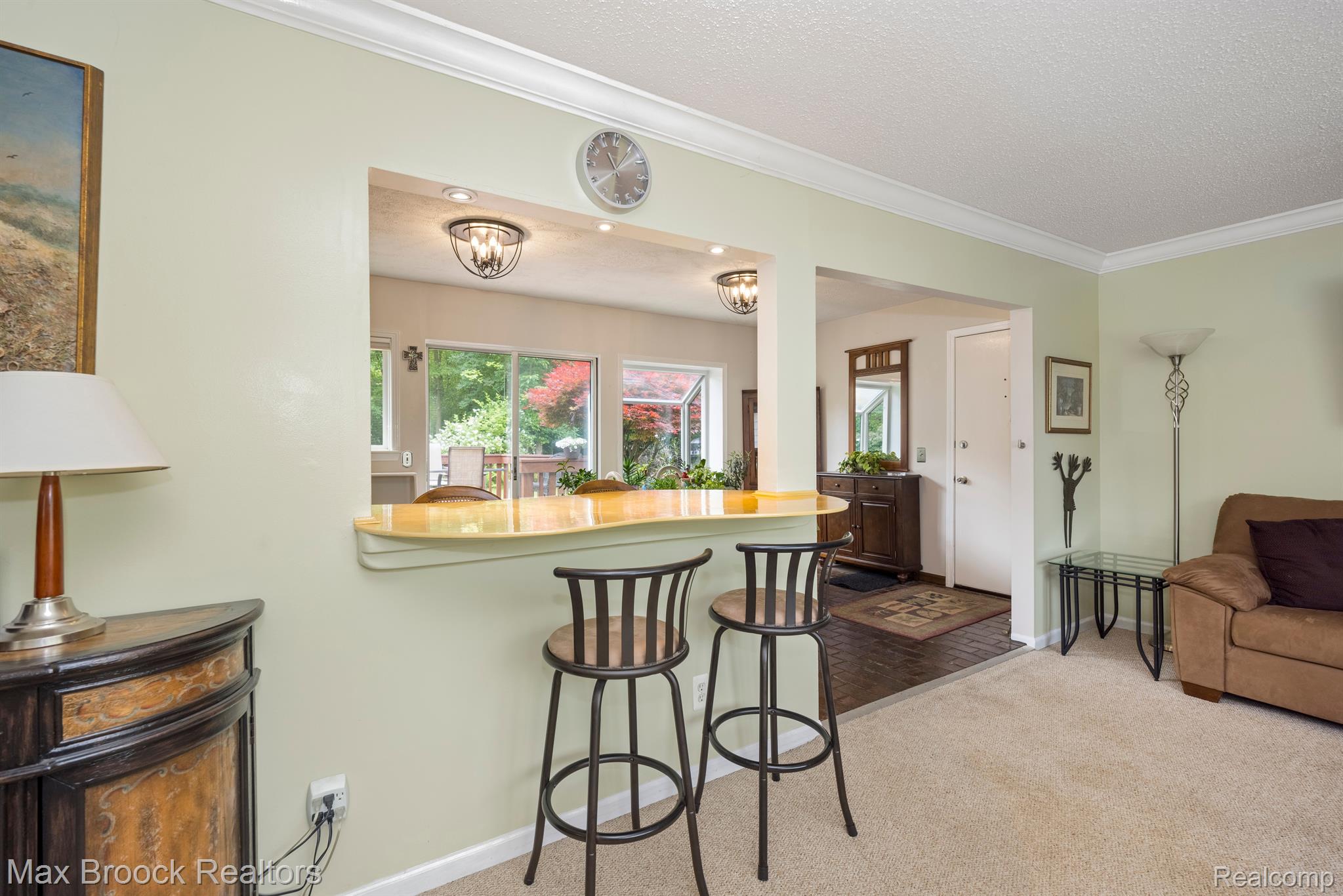 6815 BROCKHURST Boulevard