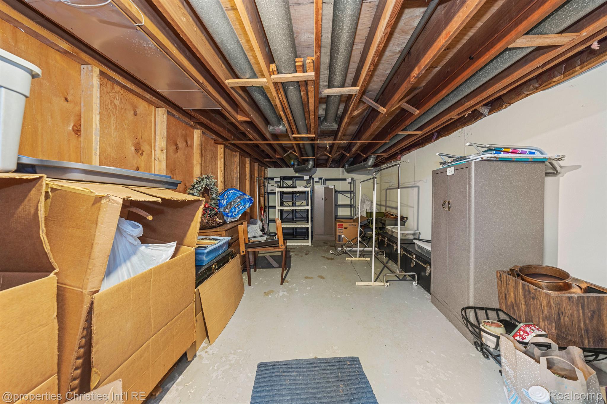 801 W LONG LAKE Road C3