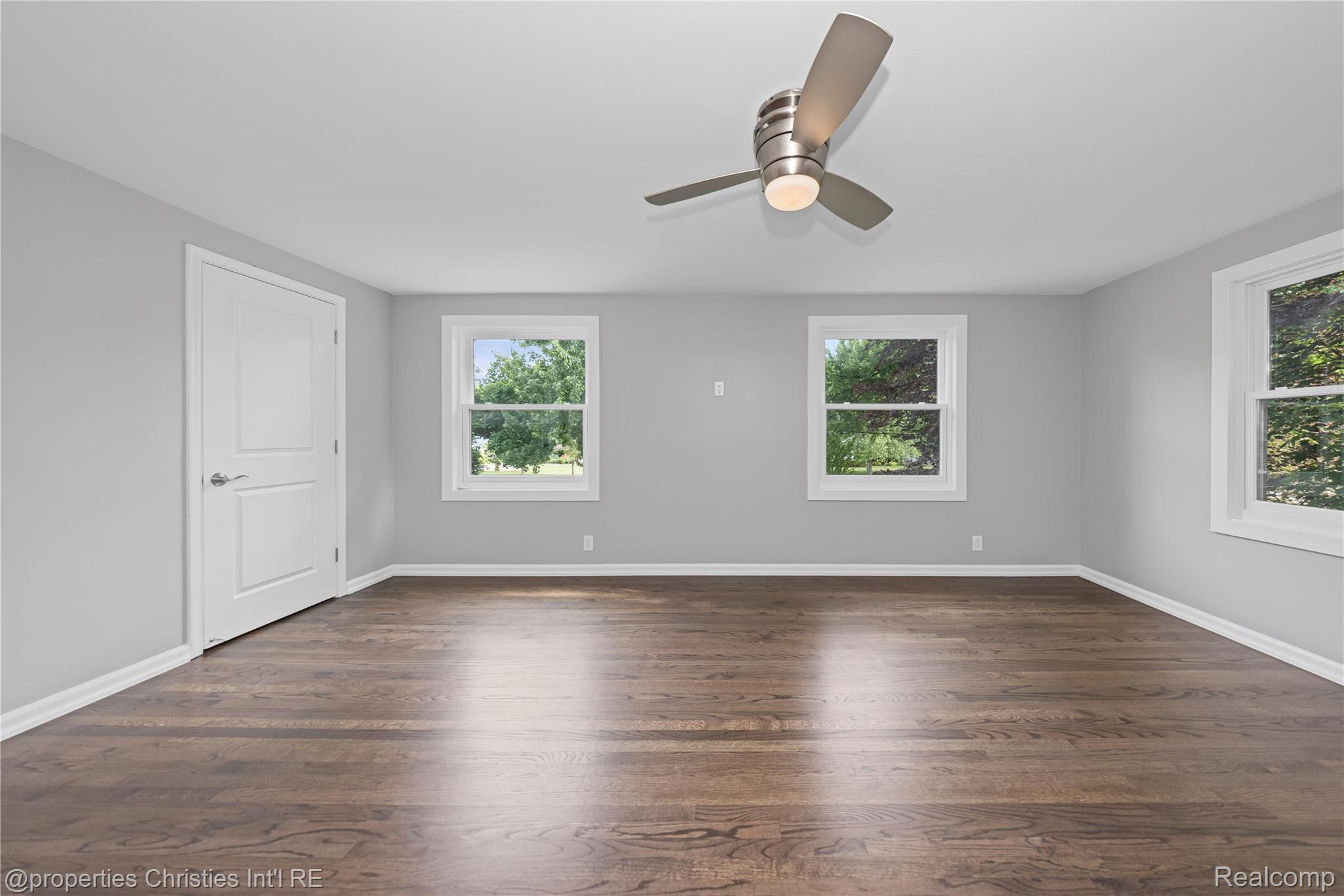 1054 Saxon Drive
