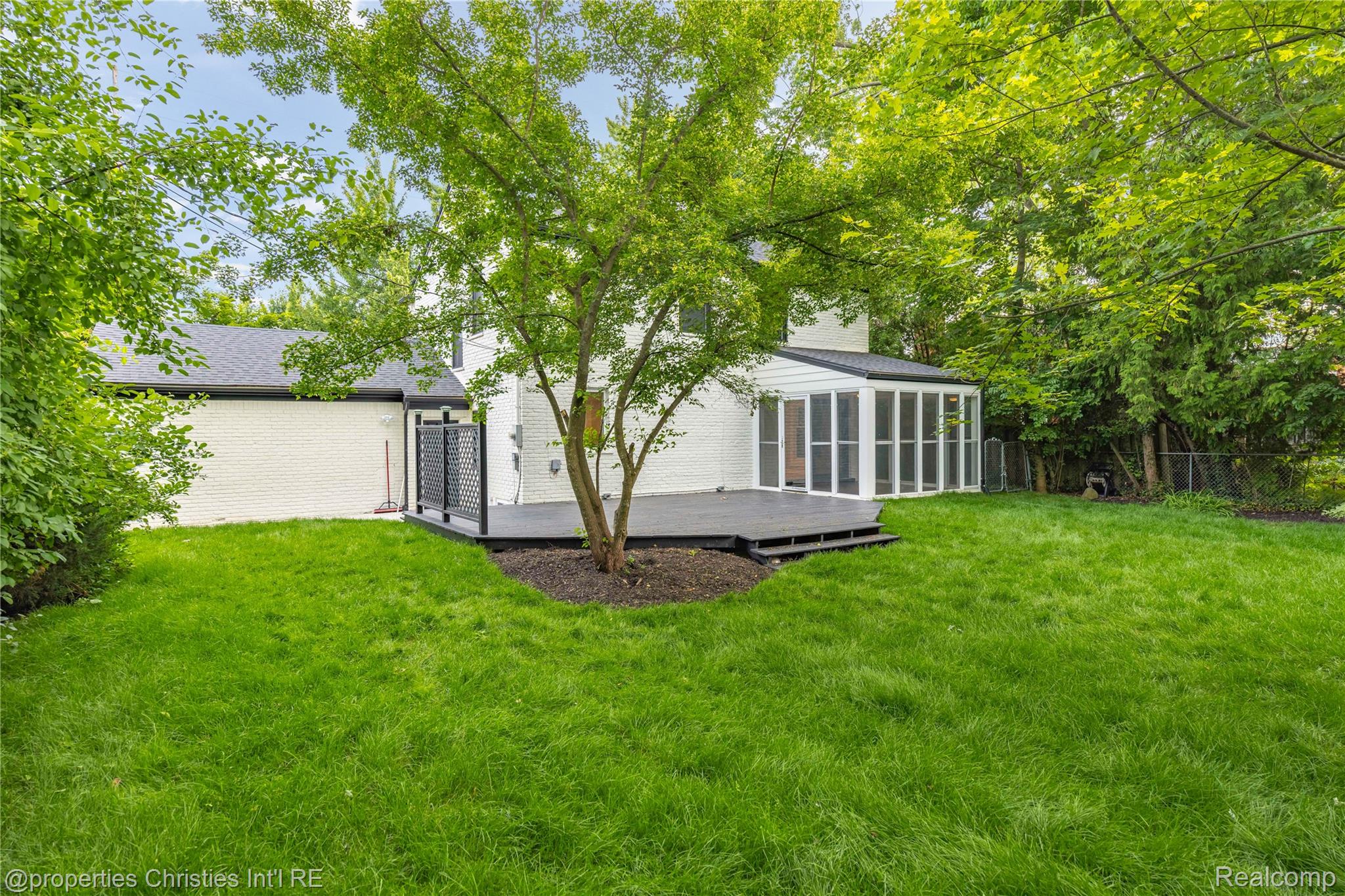 1054 Saxon Drive