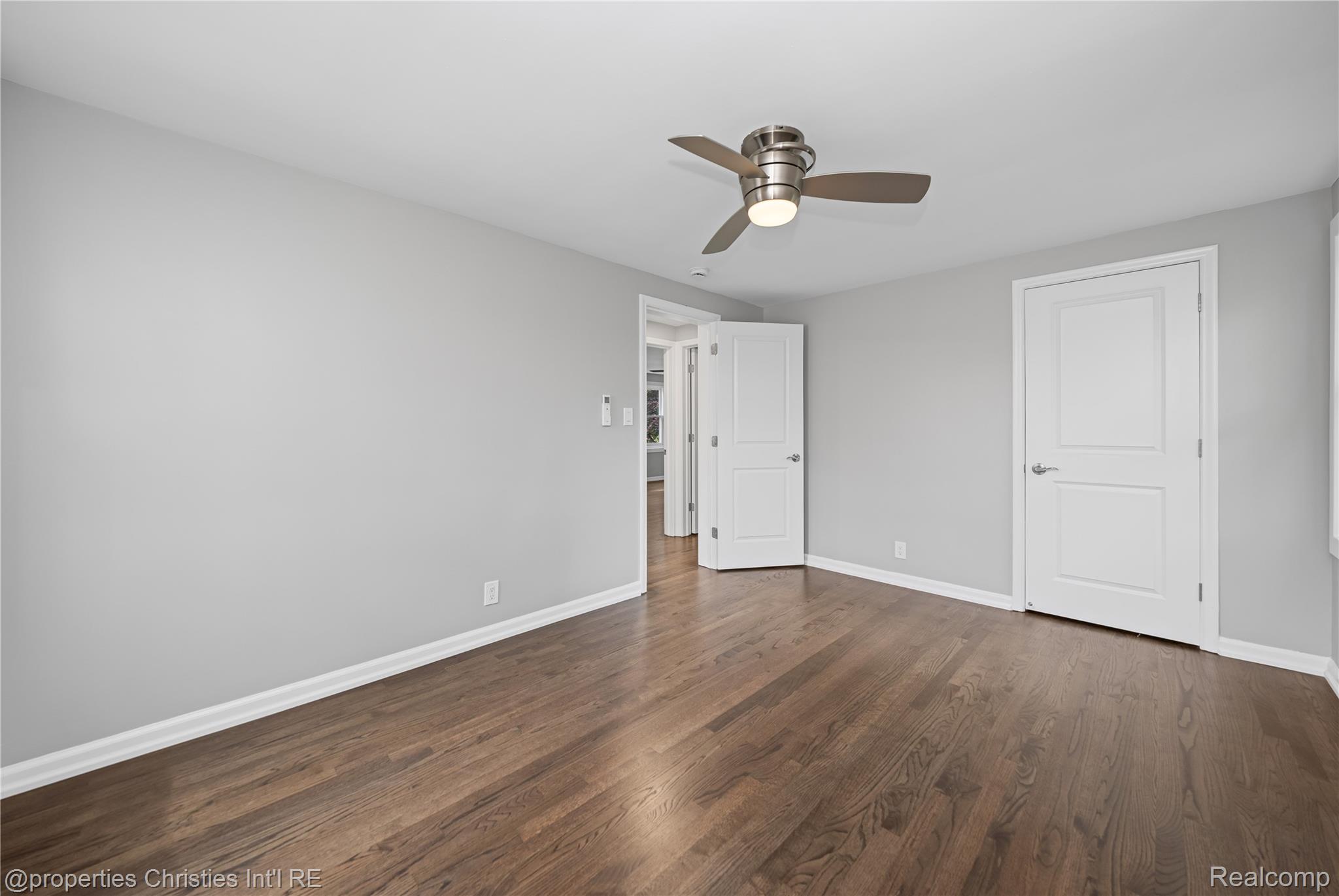 1054 Saxon Drive