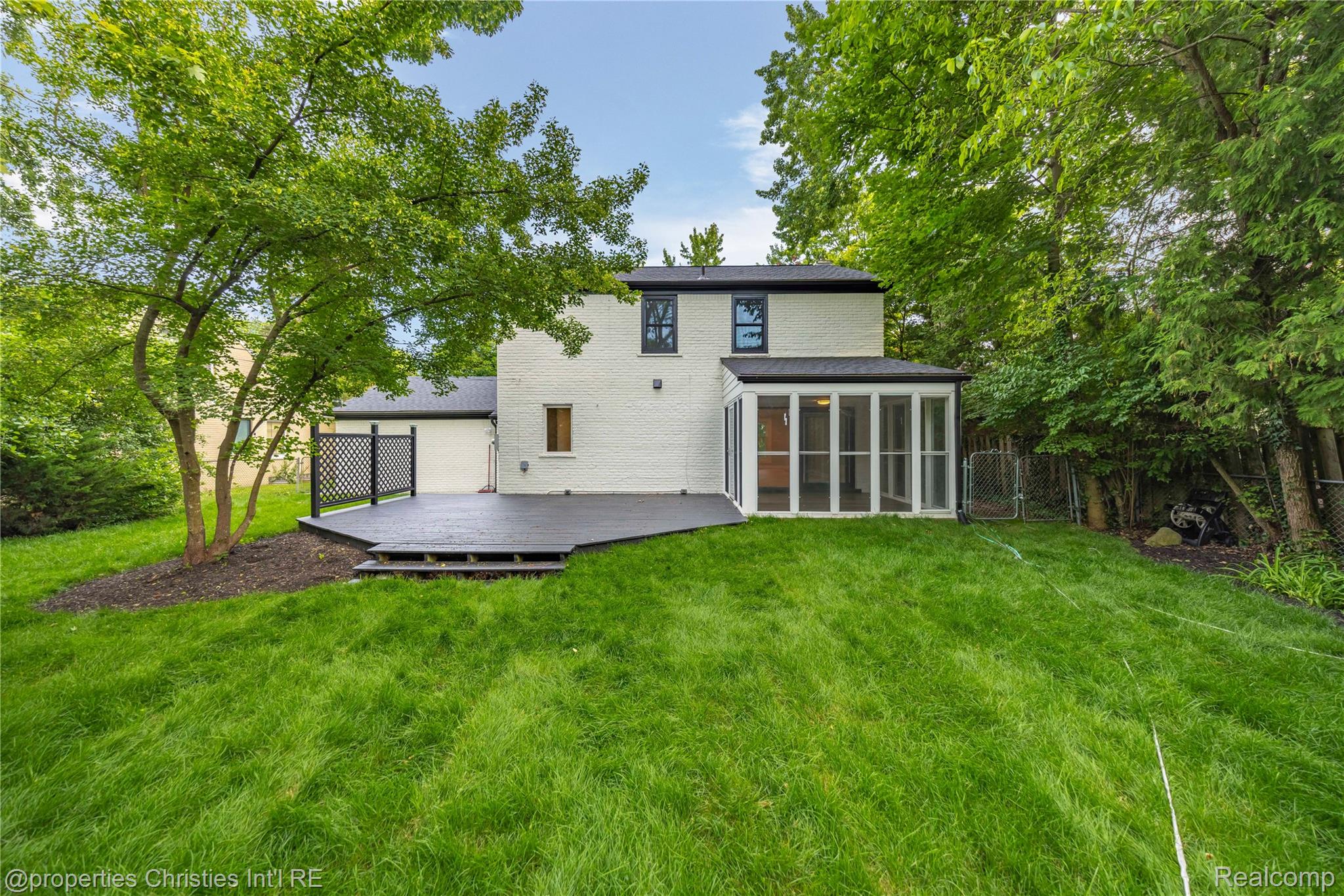 1054 Saxon Drive
