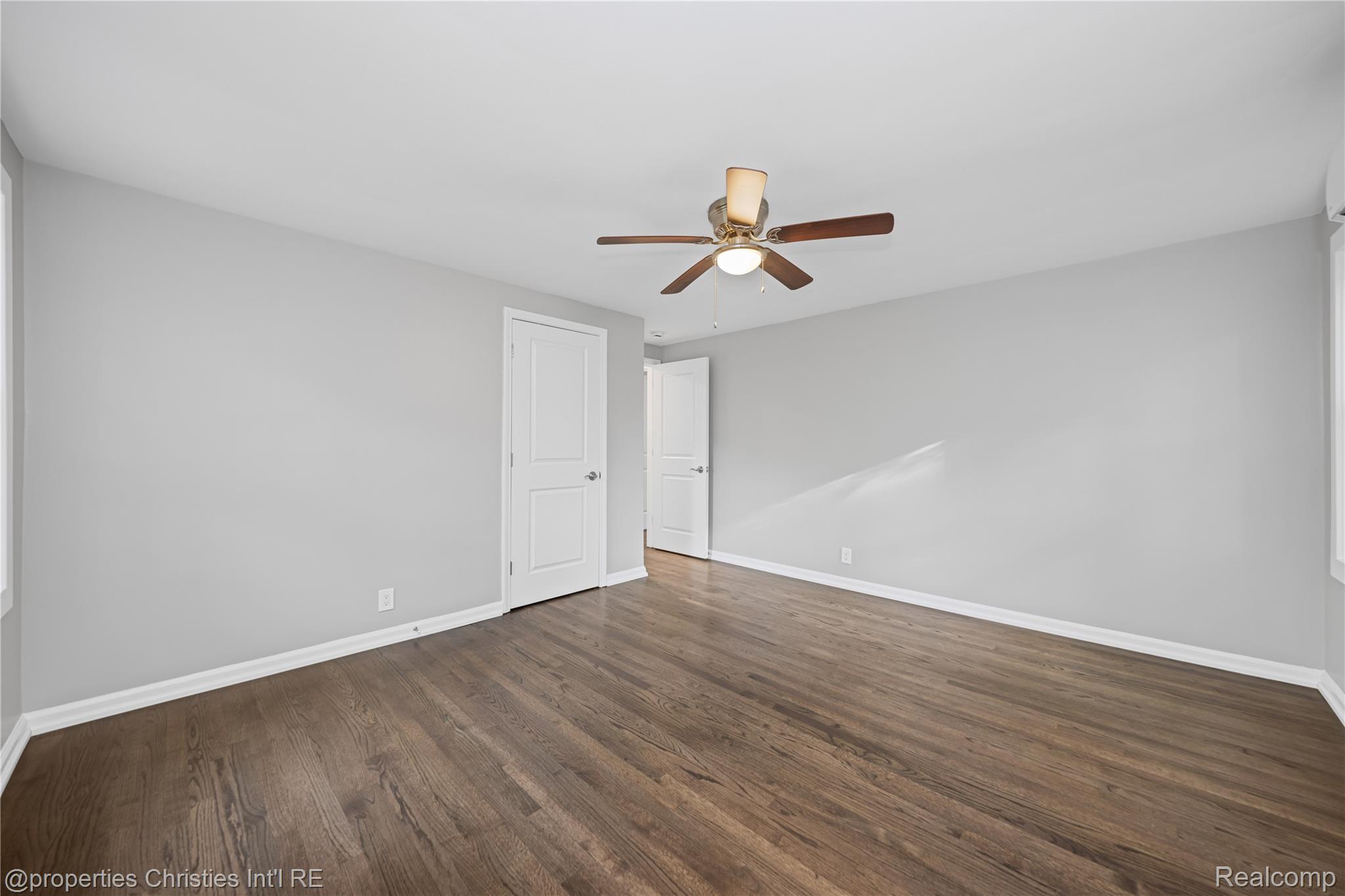 1054 Saxon Drive