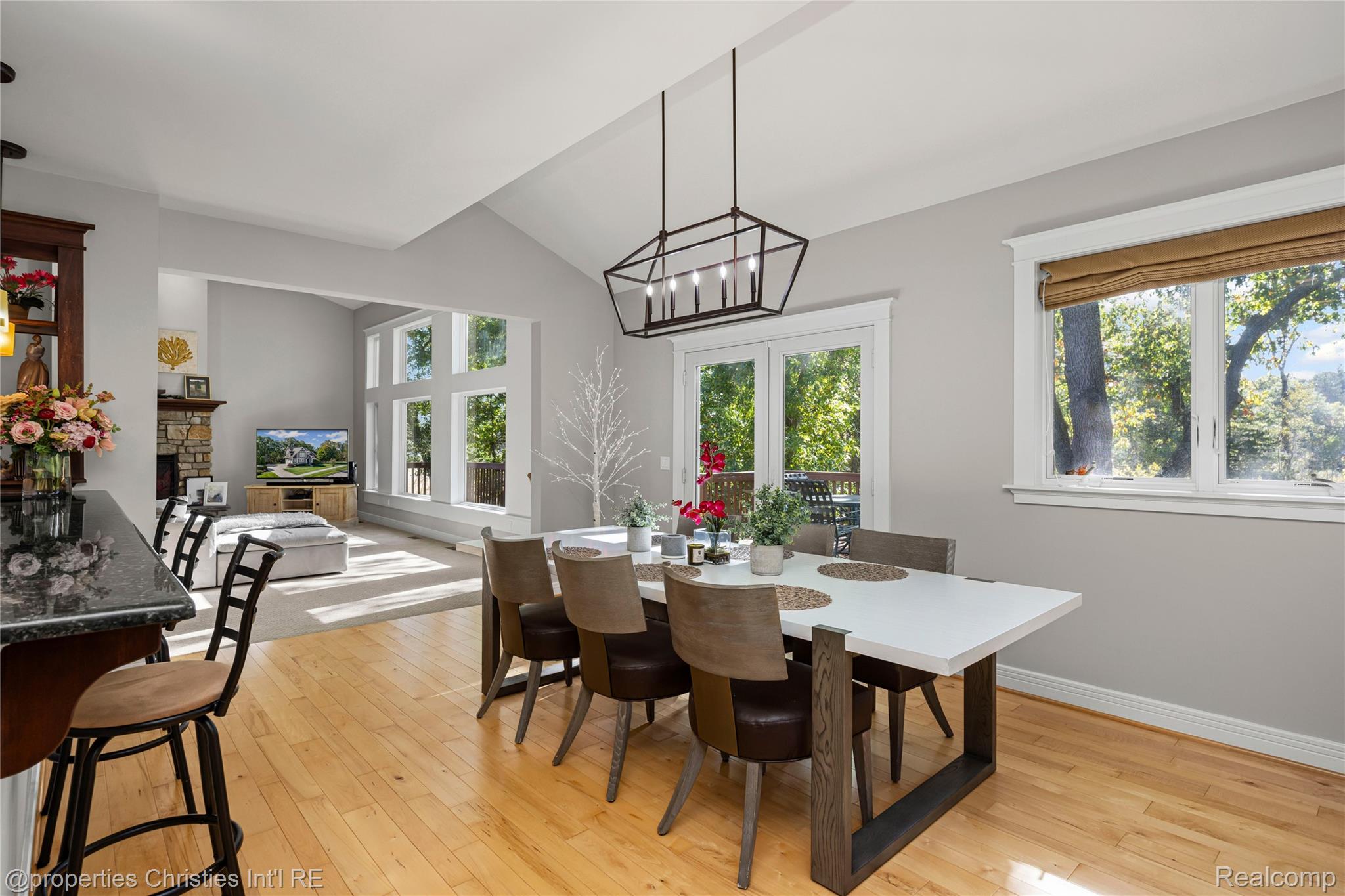 1010 Riverside Street