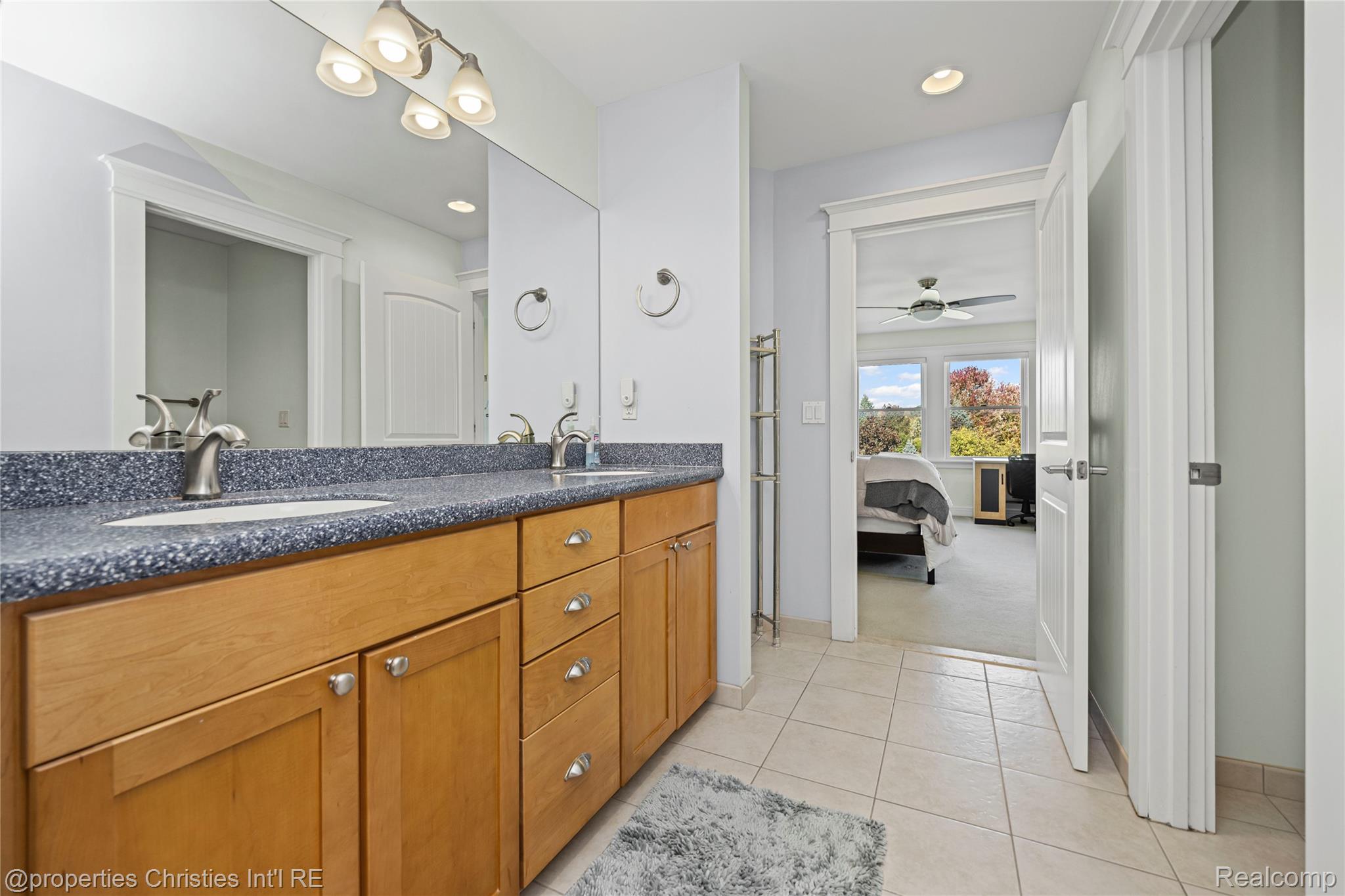 1010 Riverside Street