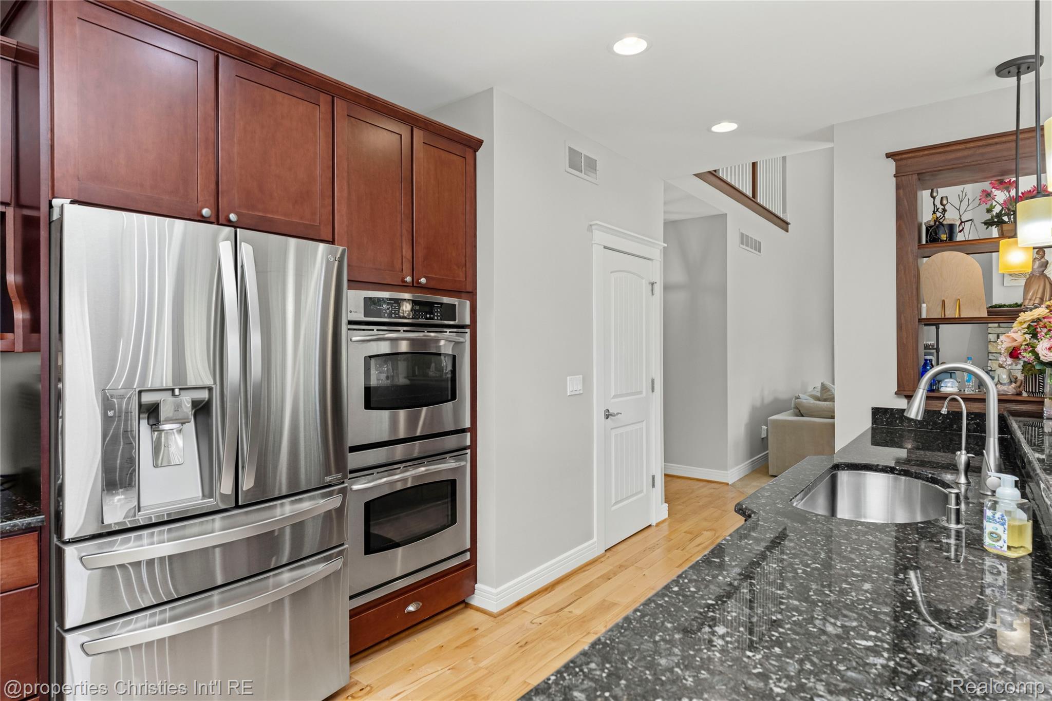 1010 Riverside Street