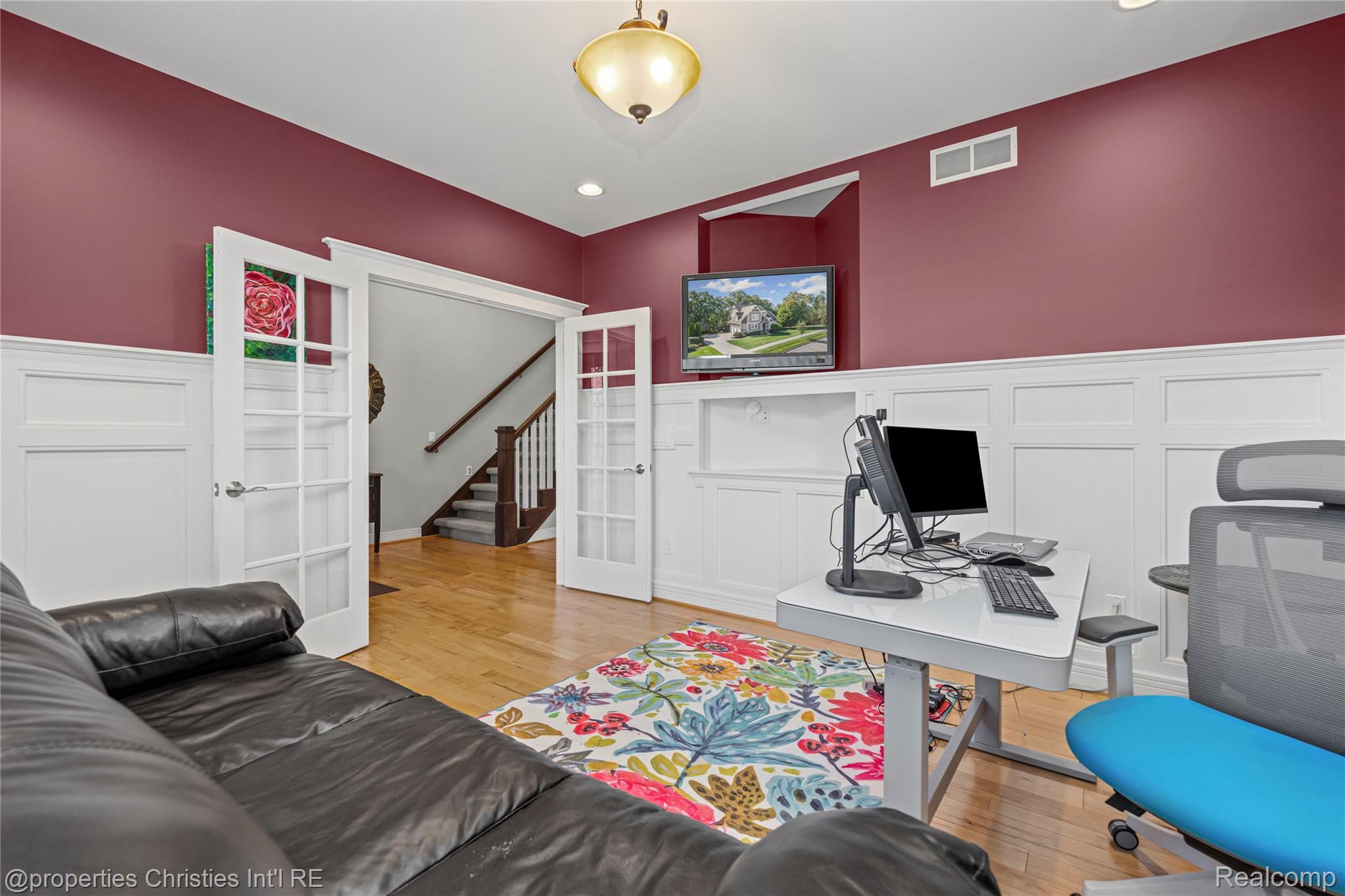 1010 Riverside Street